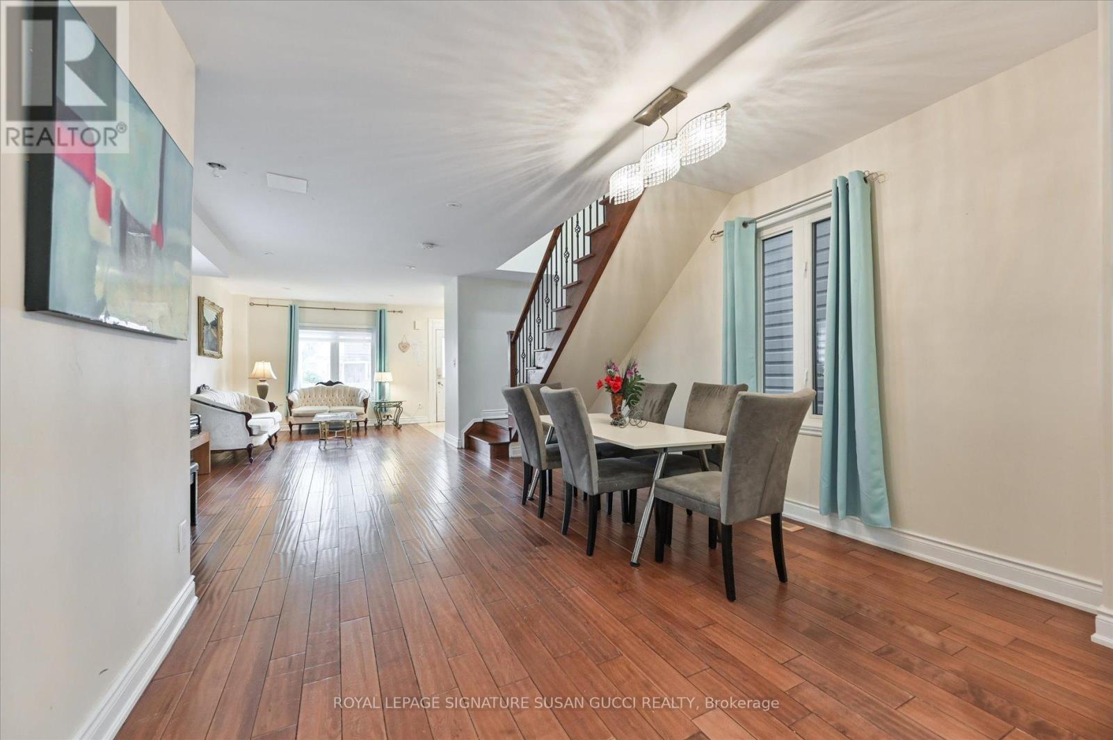 838 Sammon Avenue, Toronto (danforth Village-east York), Ontario