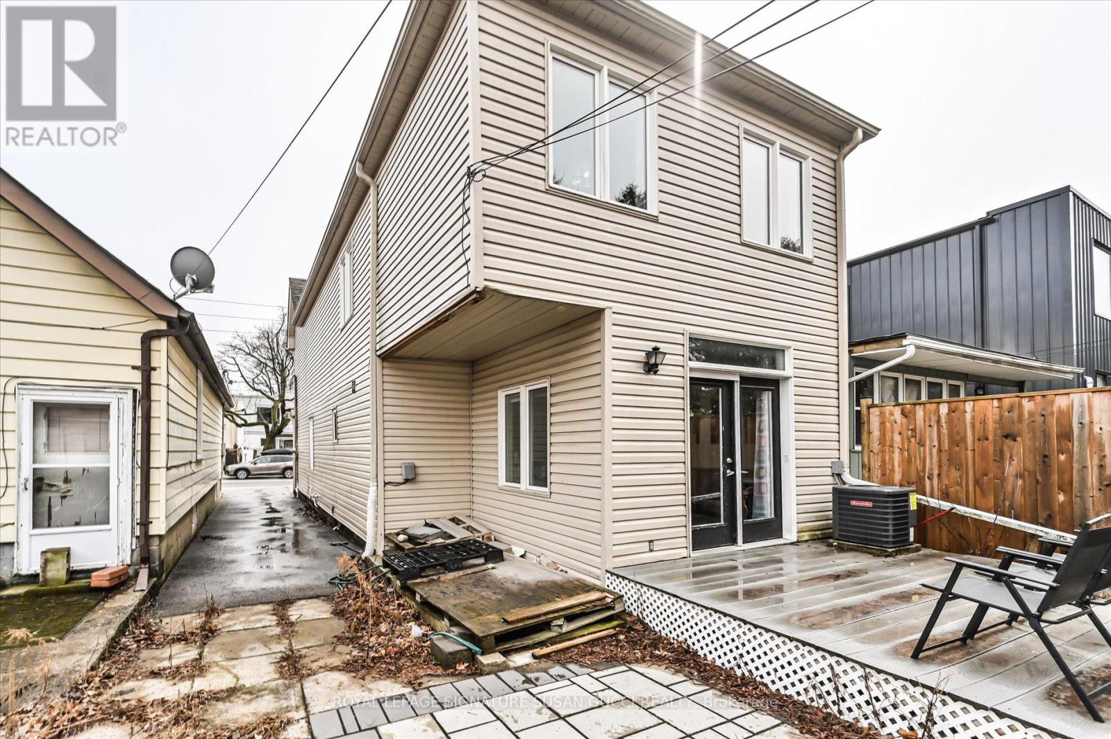 838 Sammon Avenue, Toronto (danforth Village-east York), Ontario