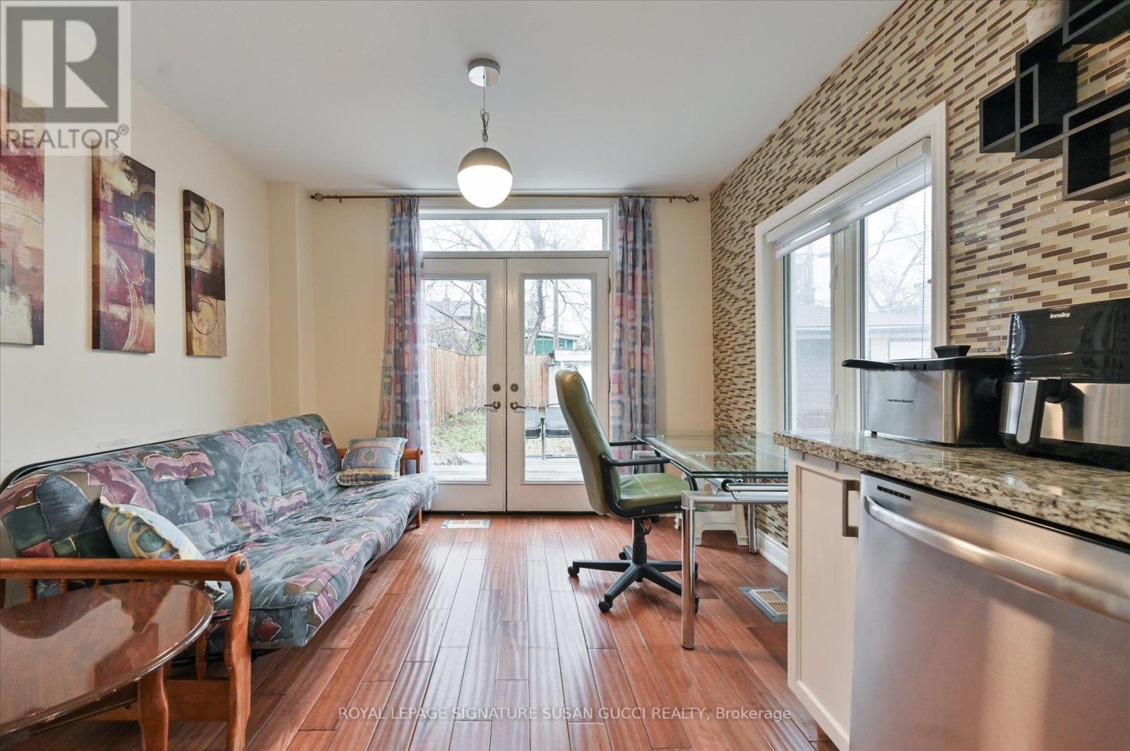 838 Sammon Avenue, Toronto (danforth Village-east York), Ontario