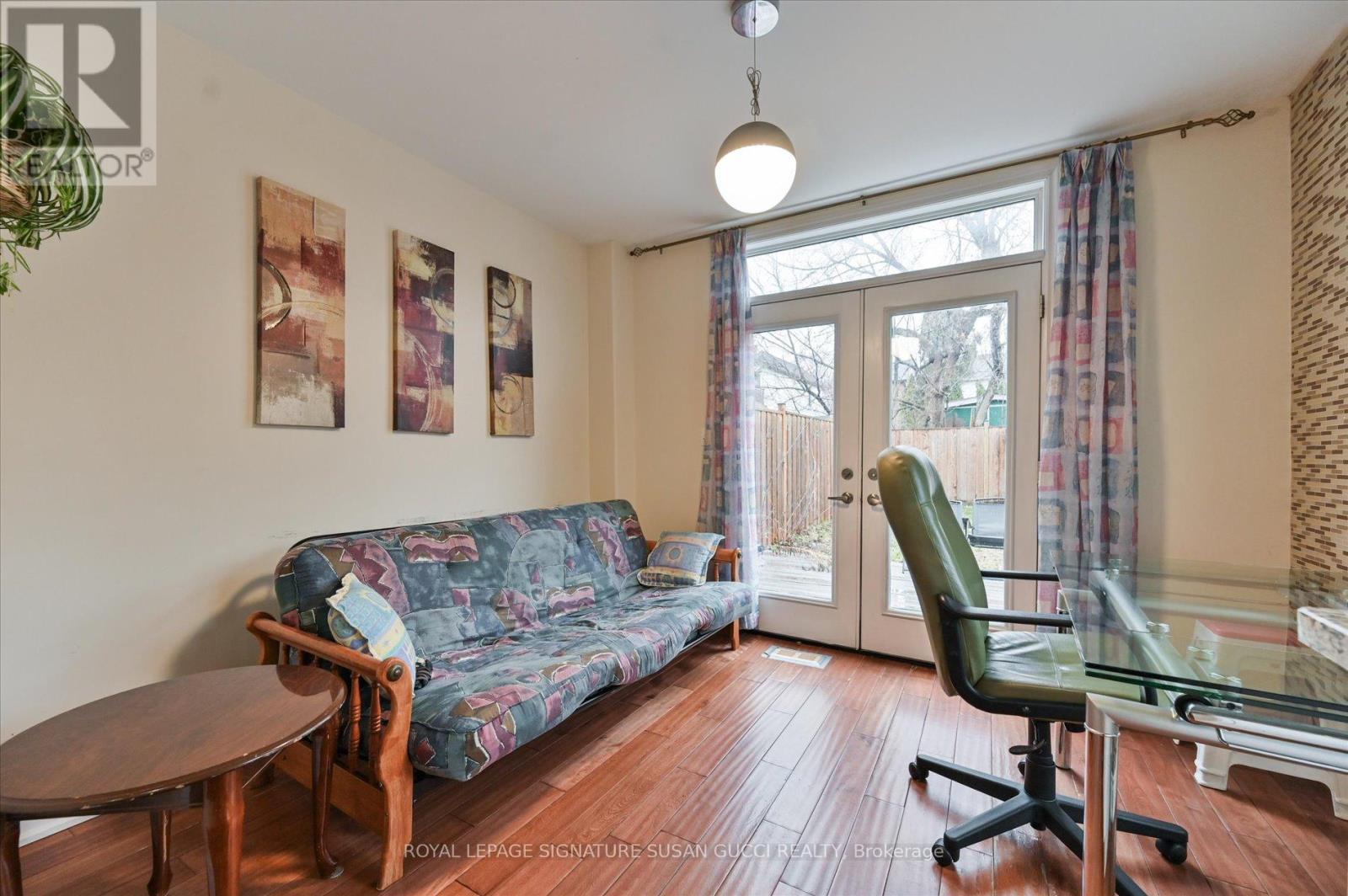 838 Sammon Avenue, Toronto (danforth Village-east York), Ontario