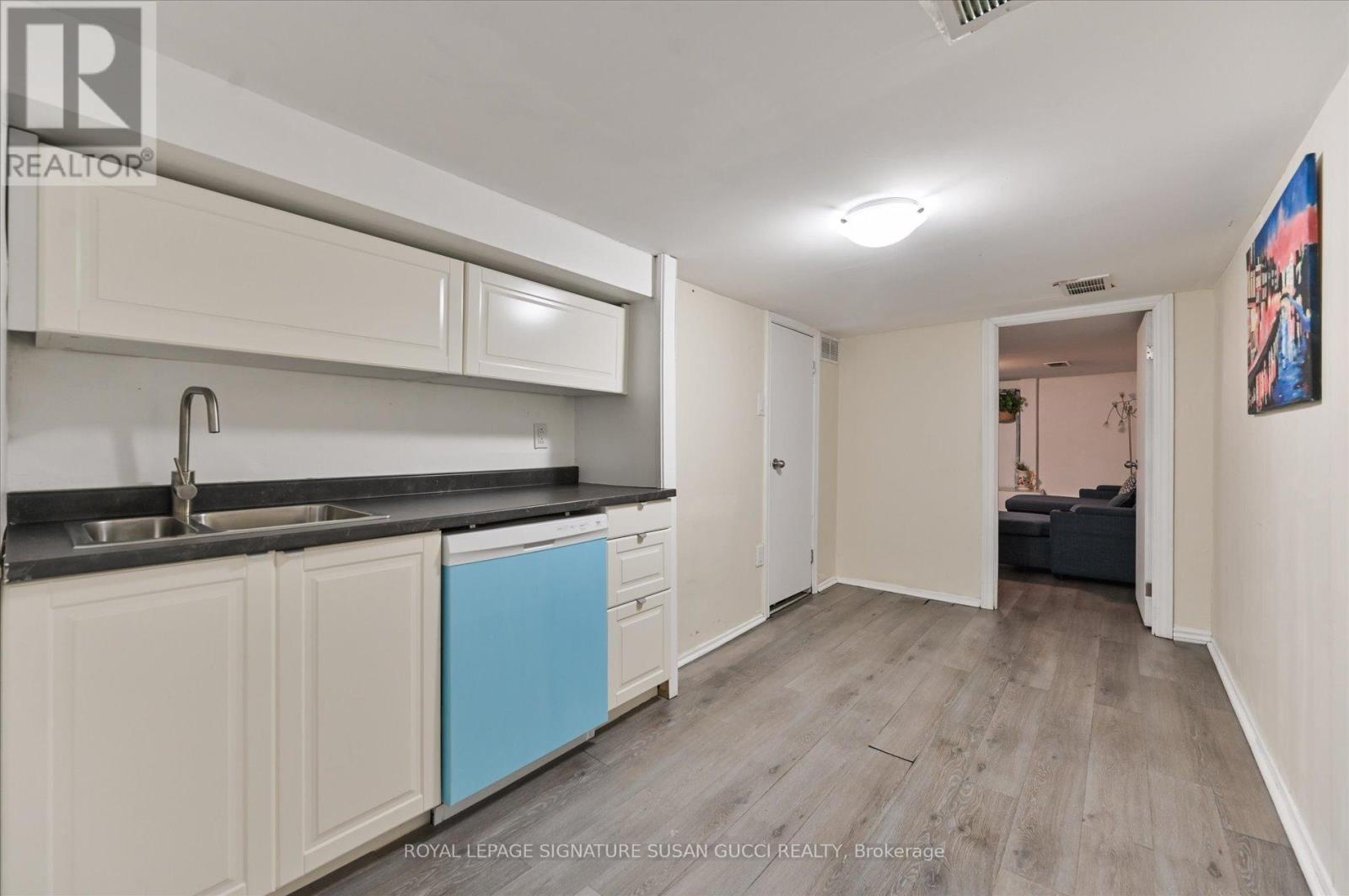 838 Sammon Avenue, Toronto (danforth Village-east York), Ontario