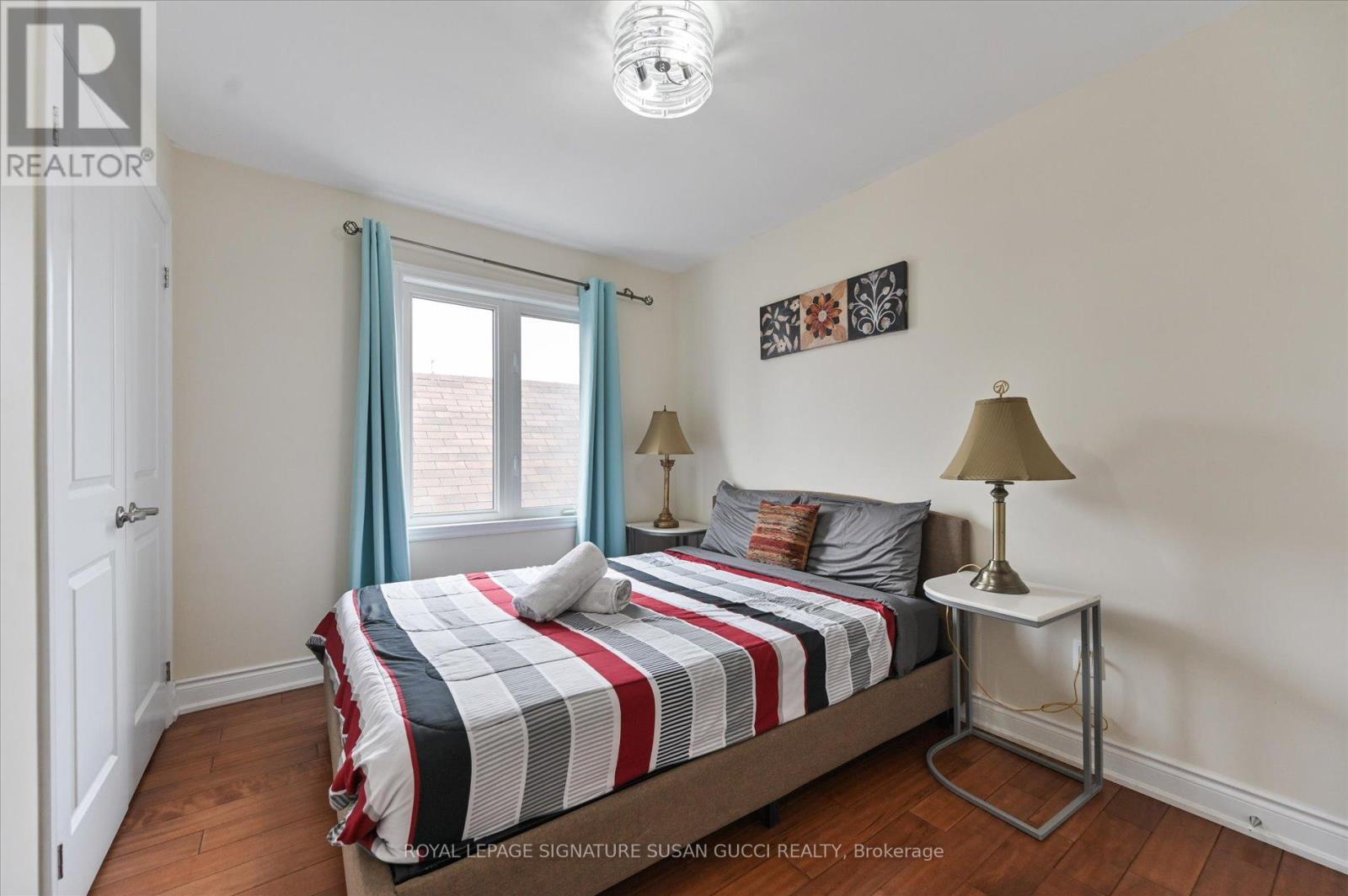 838 Sammon Avenue, Toronto (danforth Village-east York), Ontario
