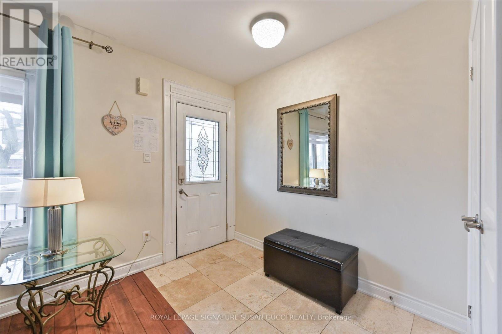 838 Sammon Avenue, Toronto (danforth Village-east York), Ontario
