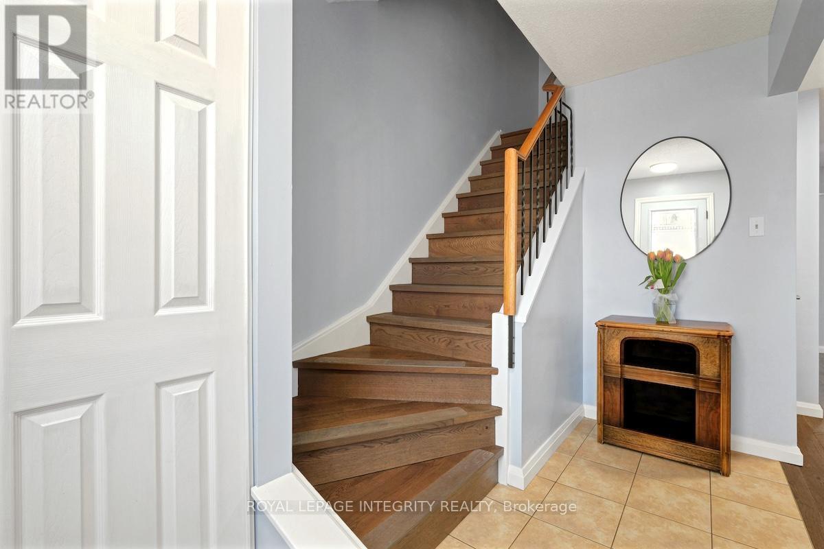 1575 Des Grives Crescent, Ottawa, Ontario