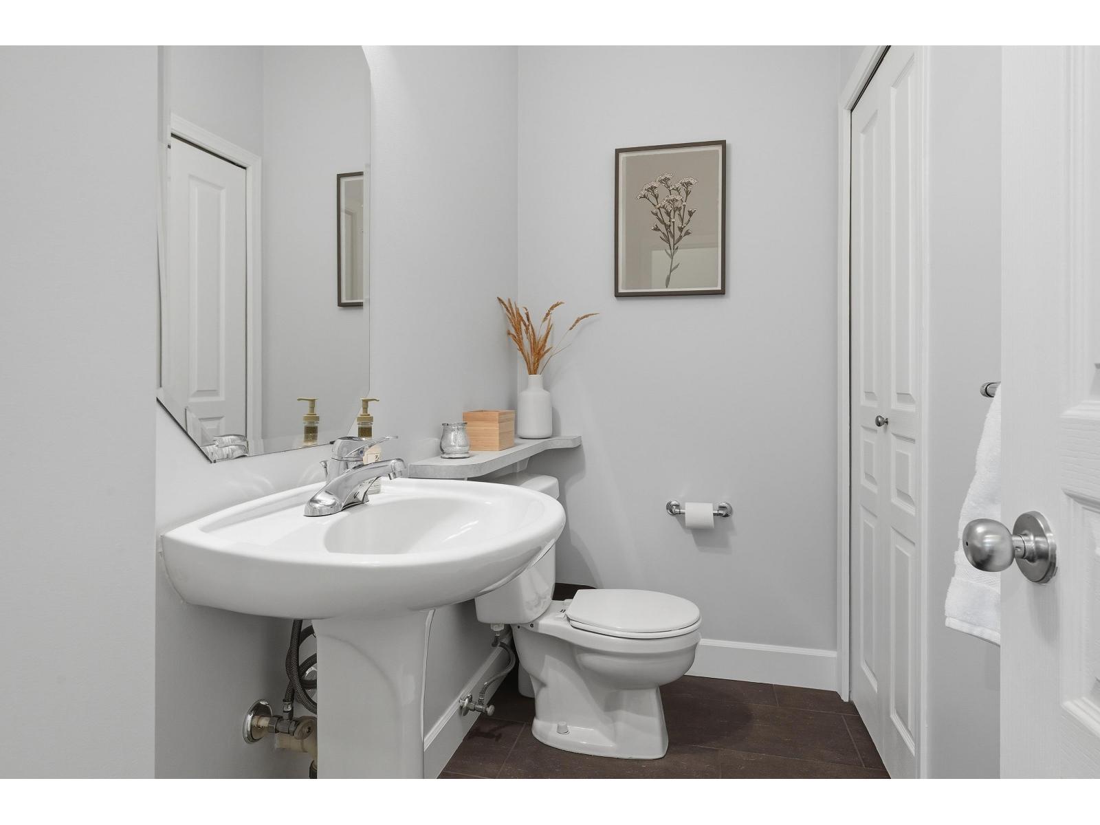 45 18707 65 Avenue, Surrey, British Columbia