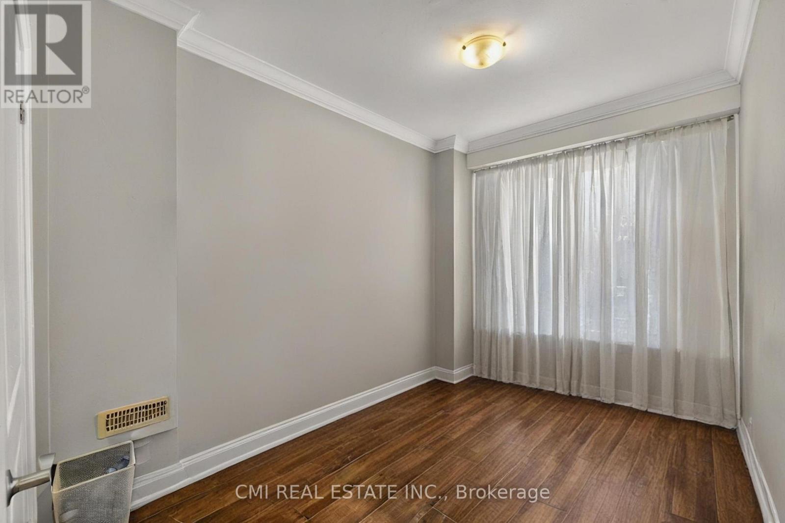 20 Jeavons Avenue, Toronto (clairlea-birchmount), Ontario