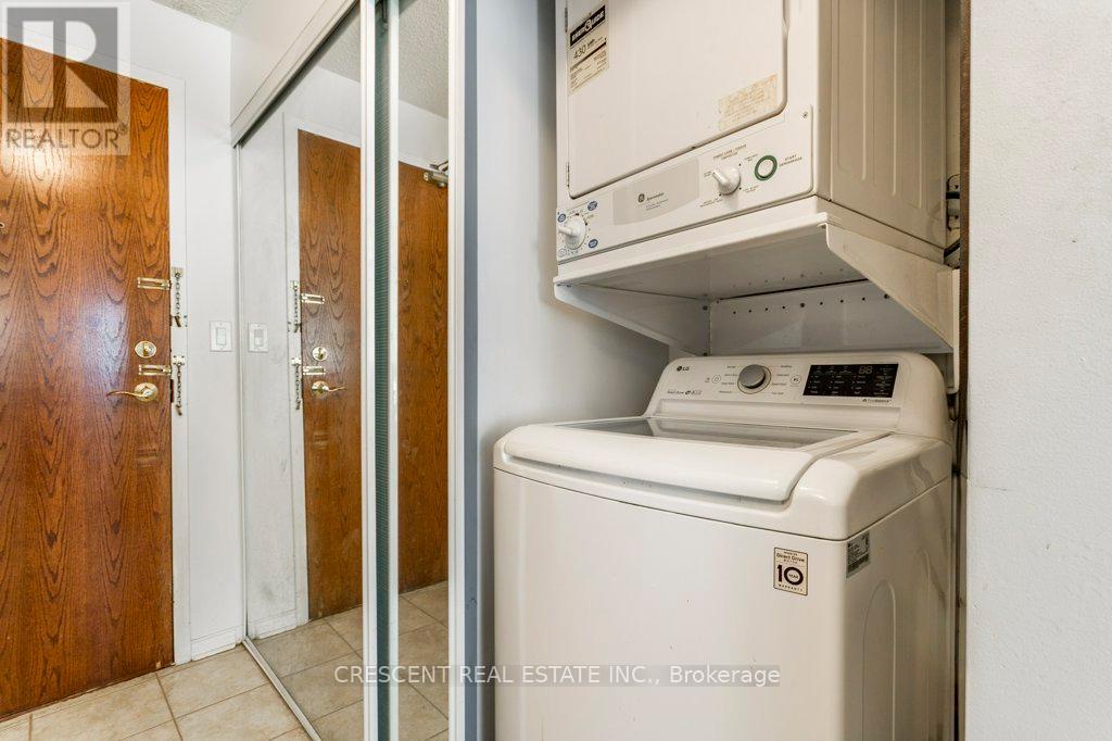 1106 - 9 Michael Power Place, Toronto (islington-city Centre West), Ontario