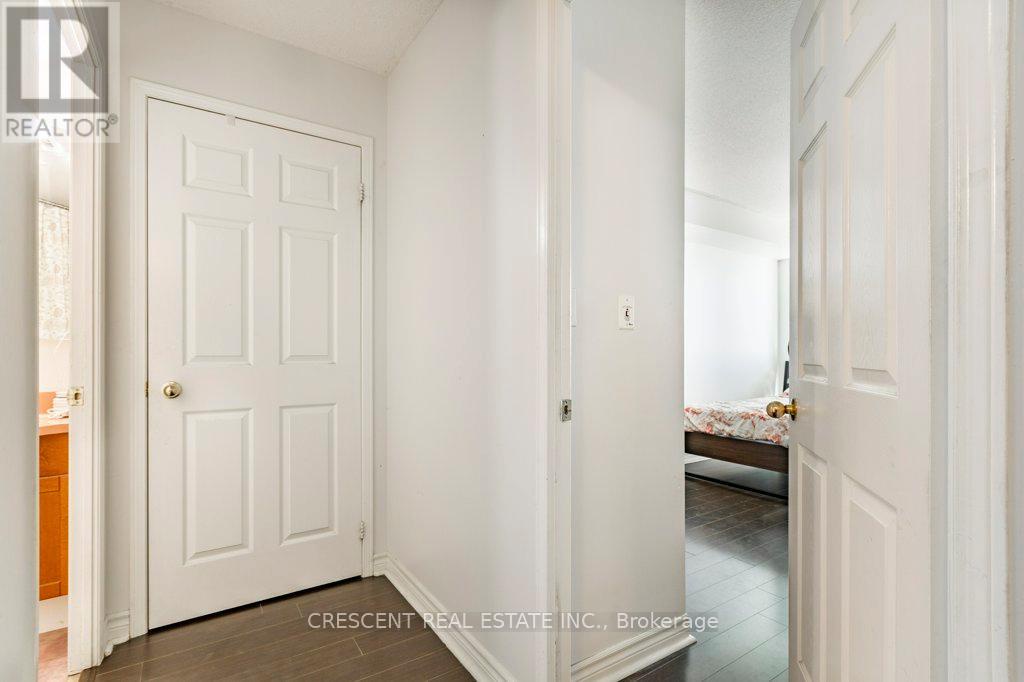1106 - 9 Michael Power Place, Toronto (islington-city Centre West), Ontario