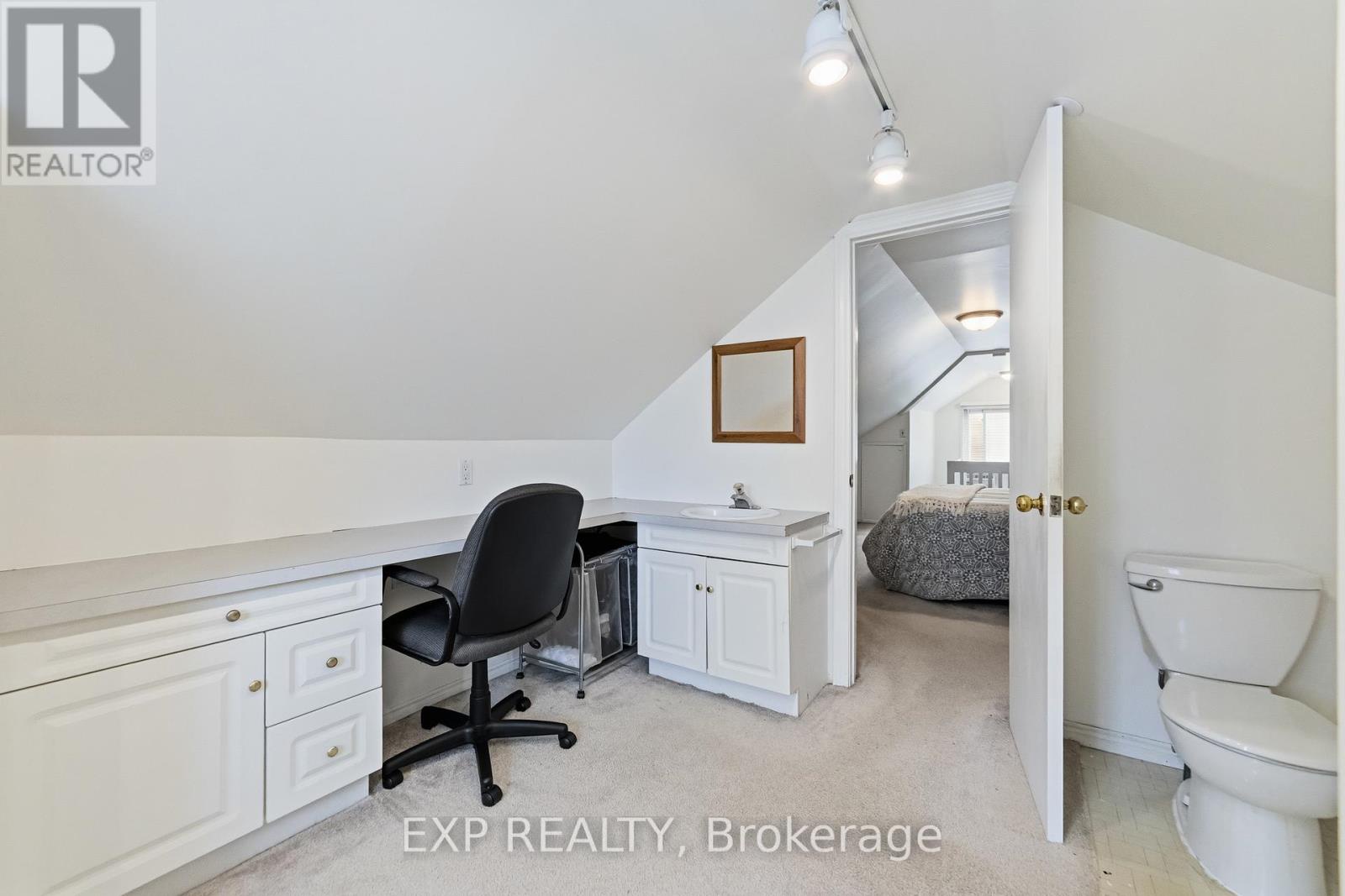 42 Clissold Road N, Toronto (islington-city Centre West), Ontario