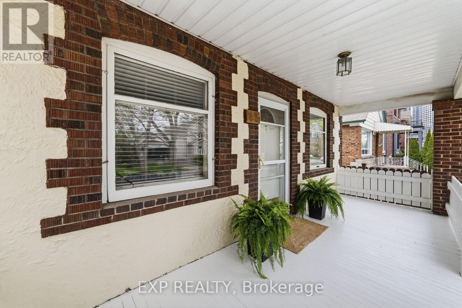 42 Clissold Road N, Toronto (islington-city Centre West), Ontario
