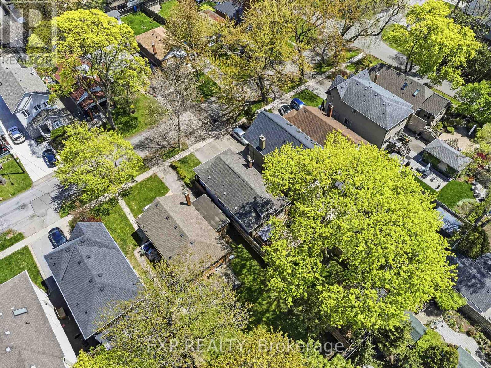 42 Clissold Road N, Toronto (islington-city Centre West), Ontario