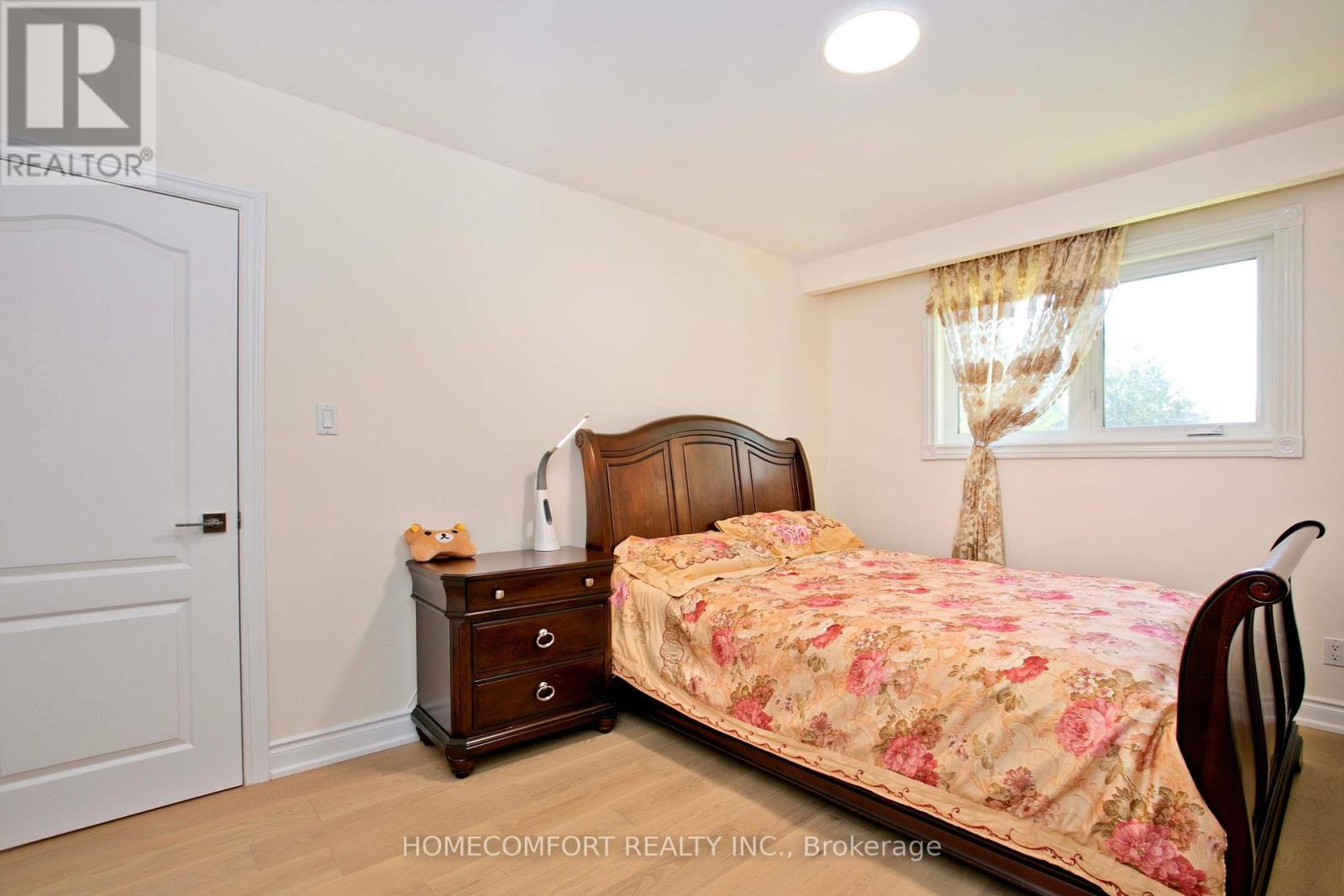 19 Oldborough Circle, Toronto (don Valley Village), Ontario
