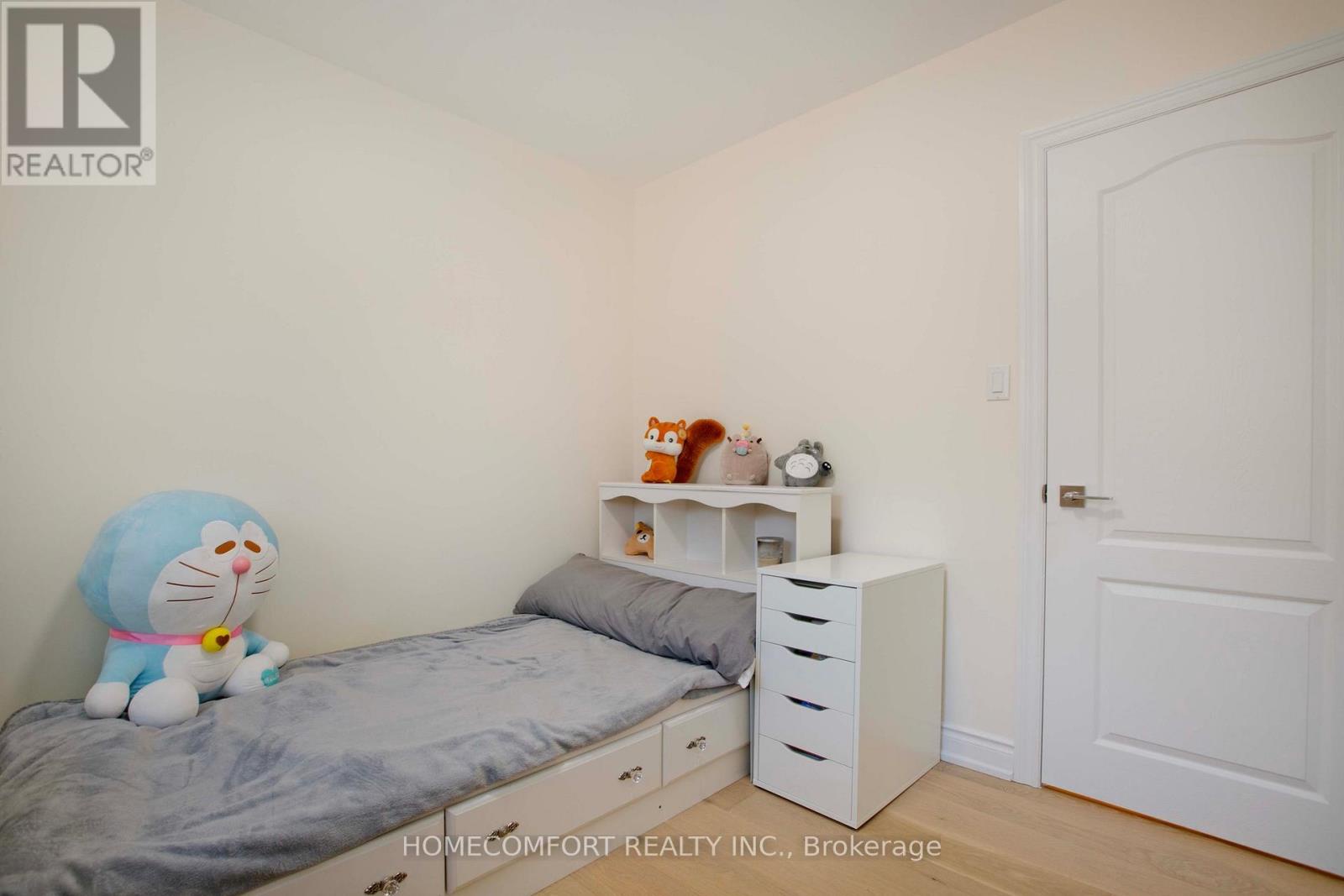 19 Oldborough Circle, Toronto (don Valley Village), Ontario