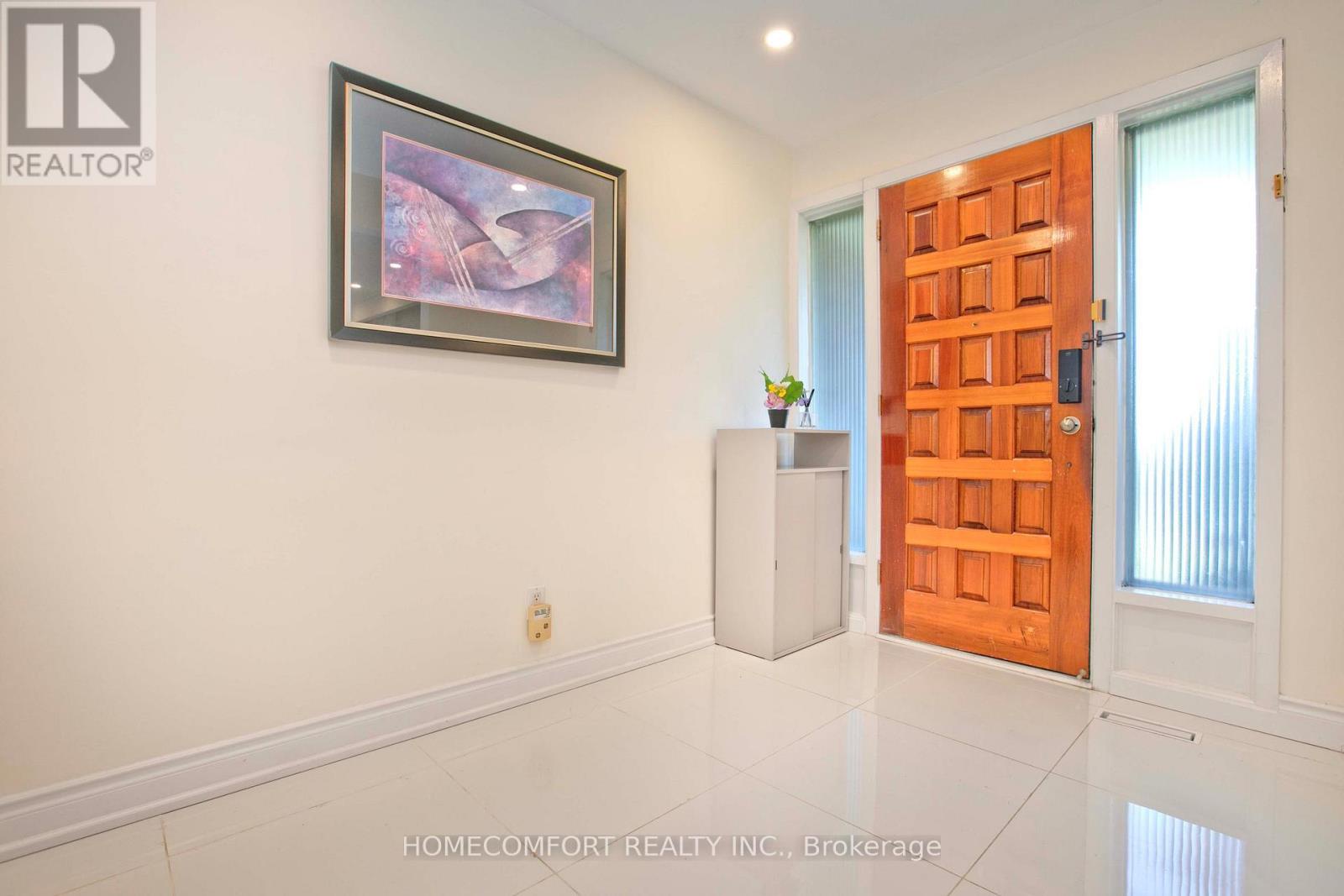 19 Oldborough Circle, Toronto (don Valley Village), Ontario