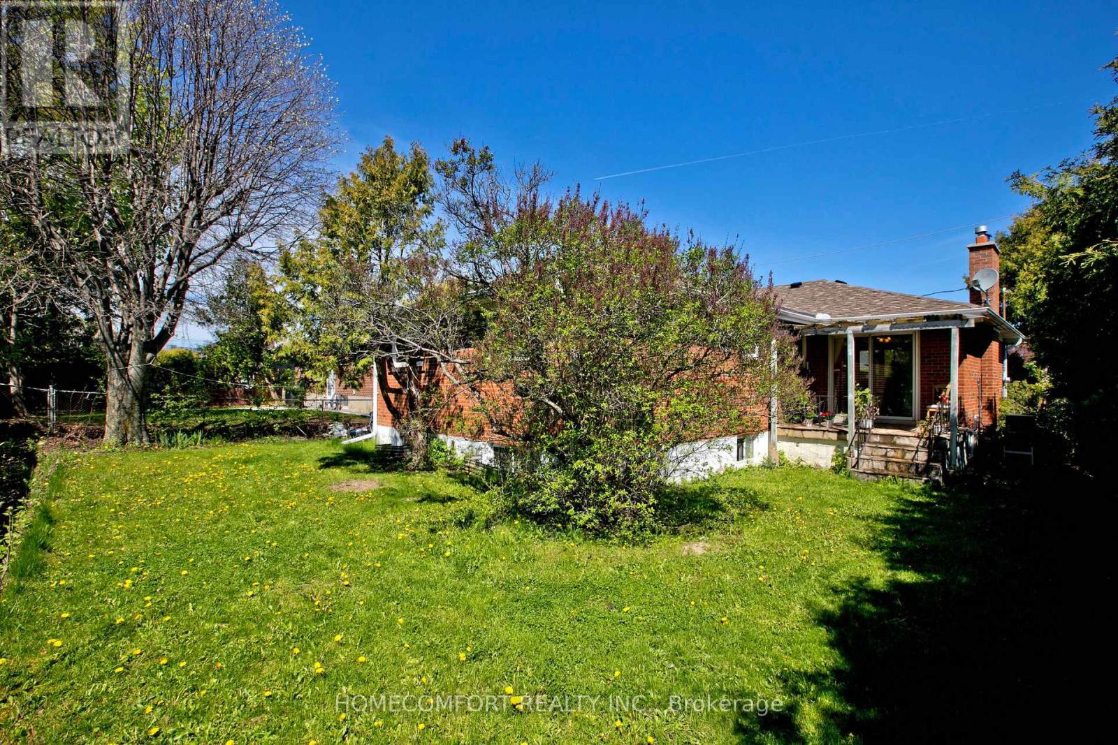 19 Oldborough Circle, Toronto (don Valley Village), Ontario