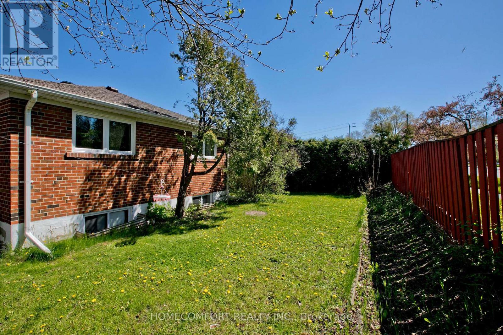19 Oldborough Circle, Toronto (don Valley Village), Ontario