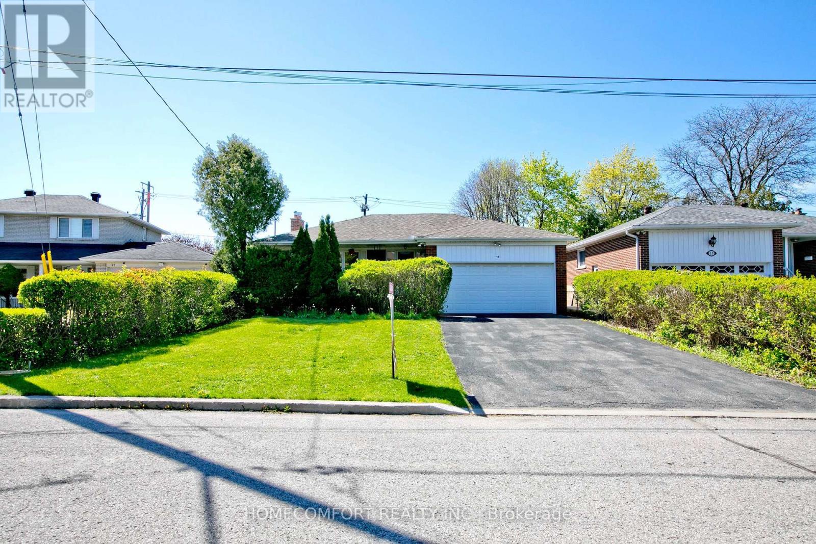 19 Oldborough Circle, Toronto (don Valley Village), Ontario