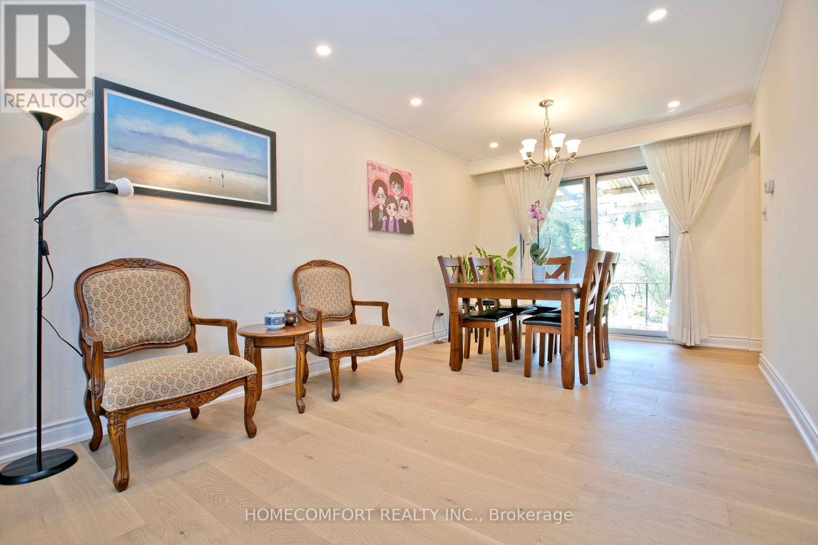 19 Oldborough Circle, Toronto (don Valley Village), Ontario