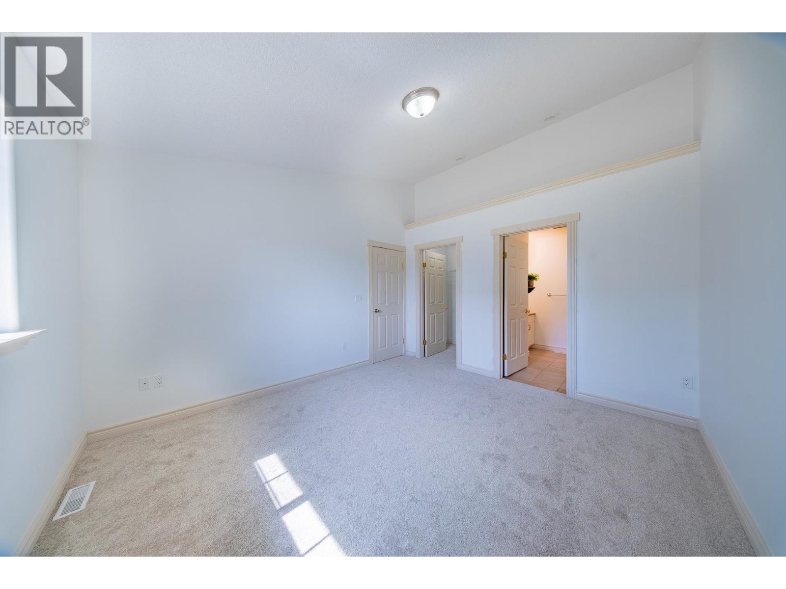 A 10007 111 Avenue, Fort St. John, British Columbia