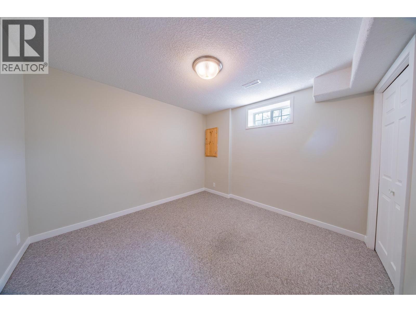 A 10007 111 Avenue, Fort St. John, British Columbia