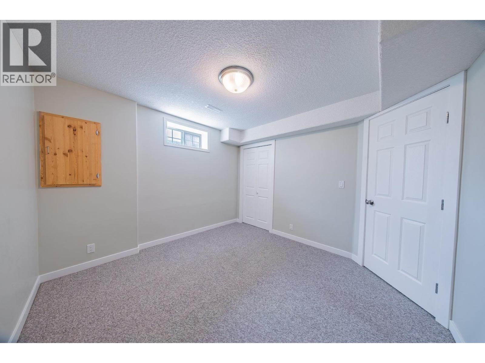 A 10007 111 Avenue, Fort St. John, British Columbia