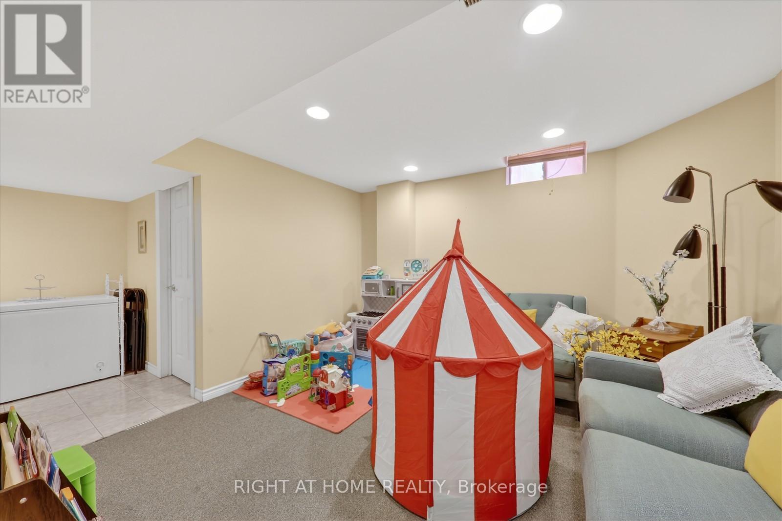 226 Manse Road, Toronto (west Hill), Ontario
