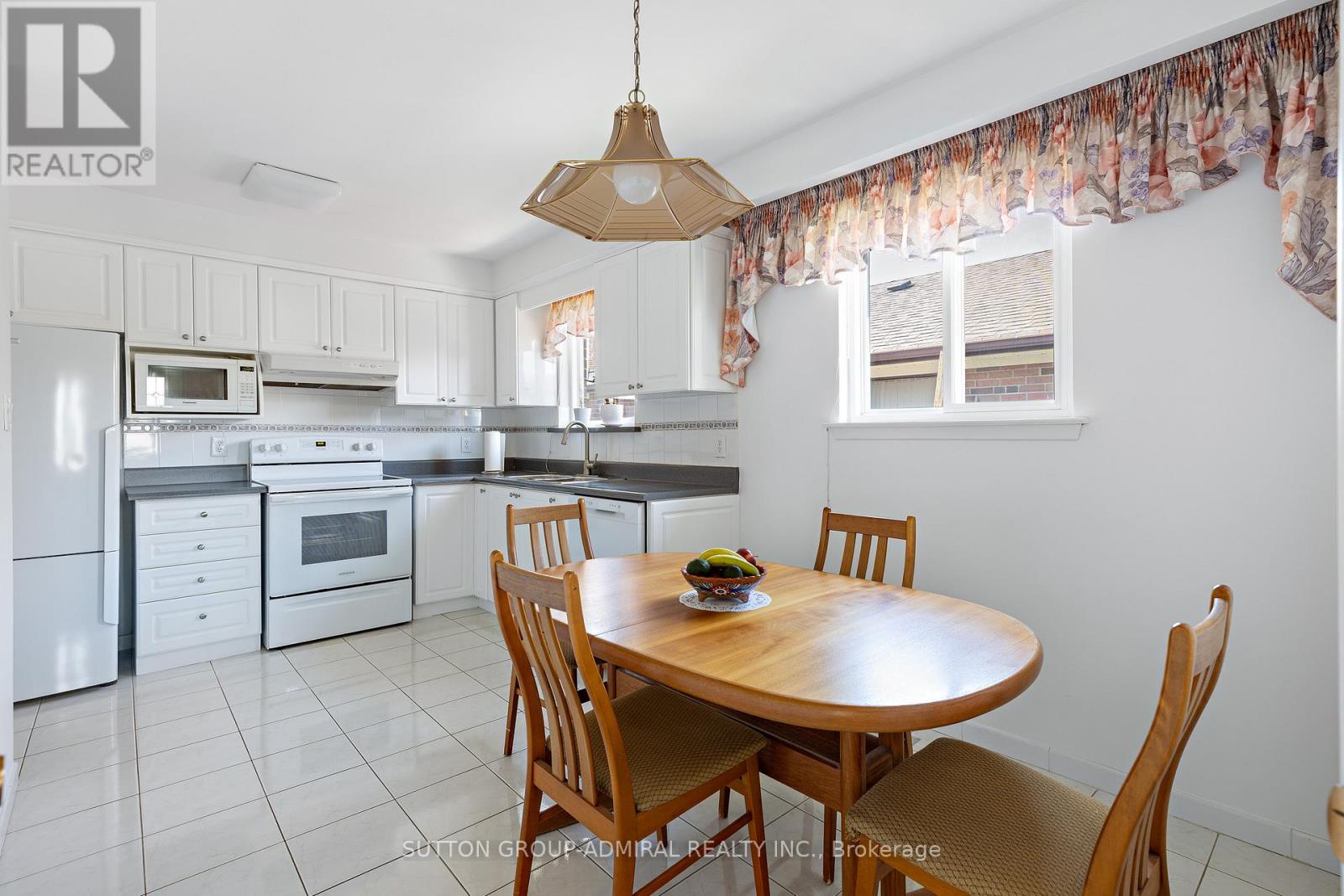 230 Derrydown Road, Toronto (york University Heights), Ontario