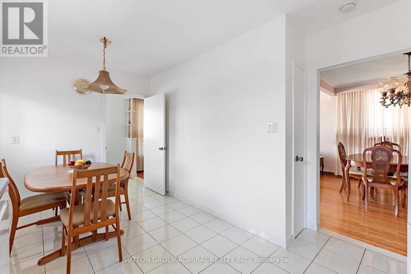 230 Derrydown Road, Toronto (york University Heights), Ontario