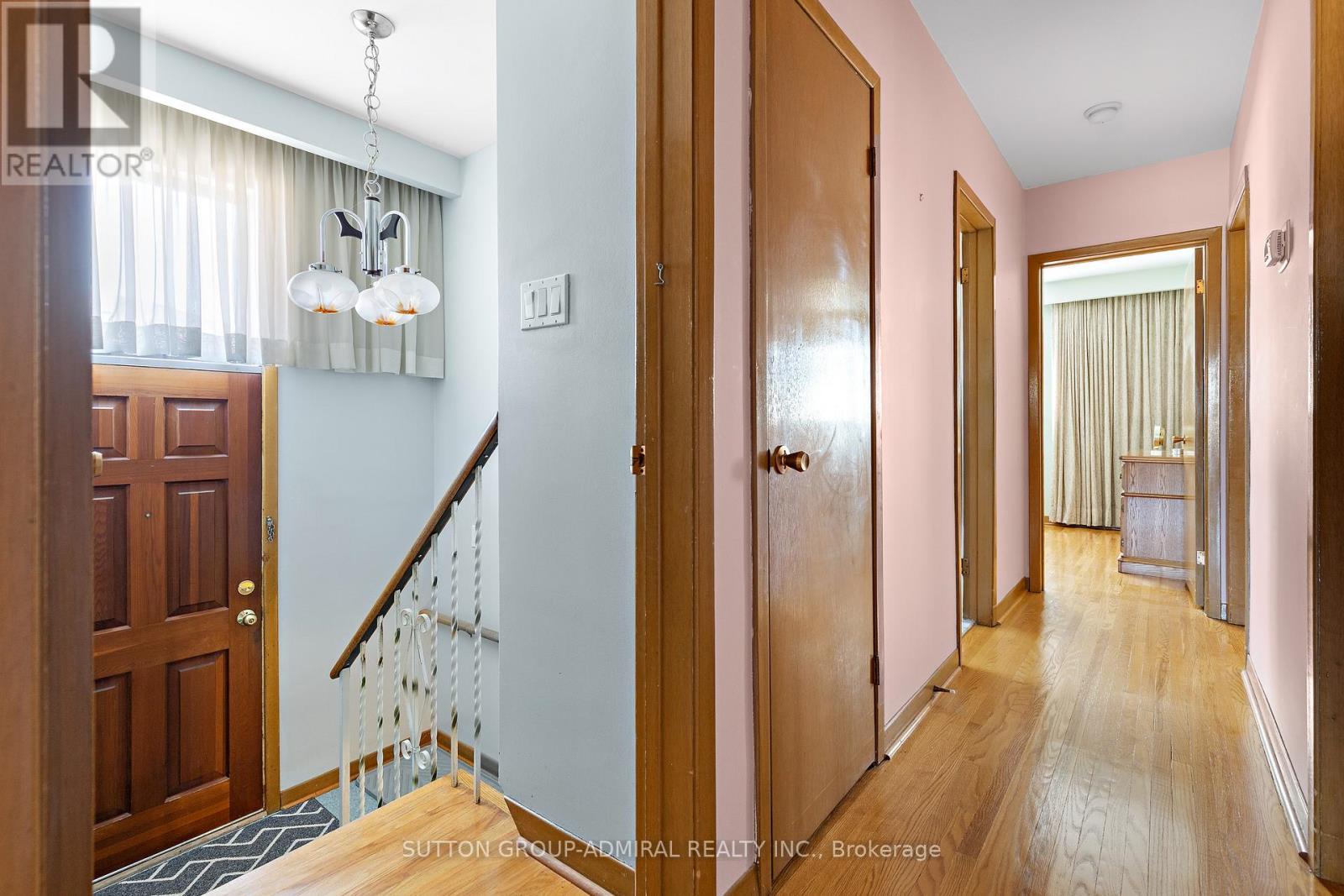 230 Derrydown Road, Toronto (york University Heights), Ontario