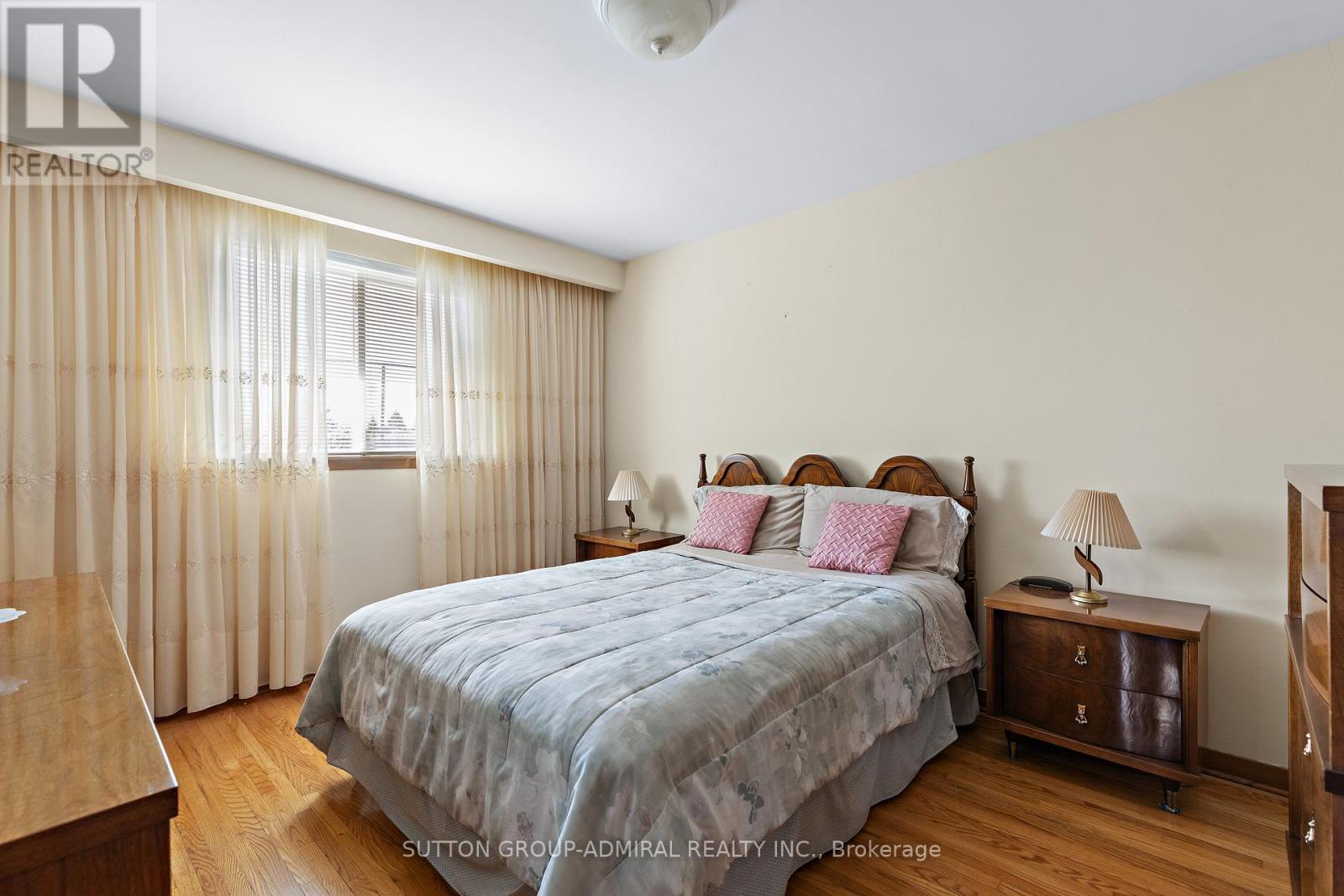 230 Derrydown Road, Toronto (york University Heights), Ontario