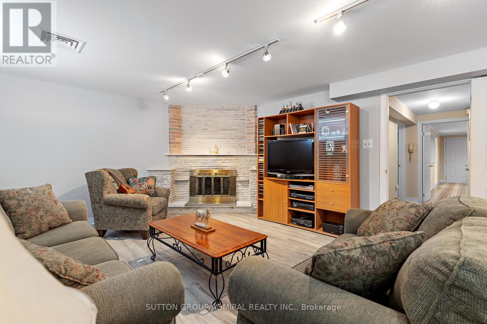 230 Derrydown Road, Toronto (york University Heights), Ontario