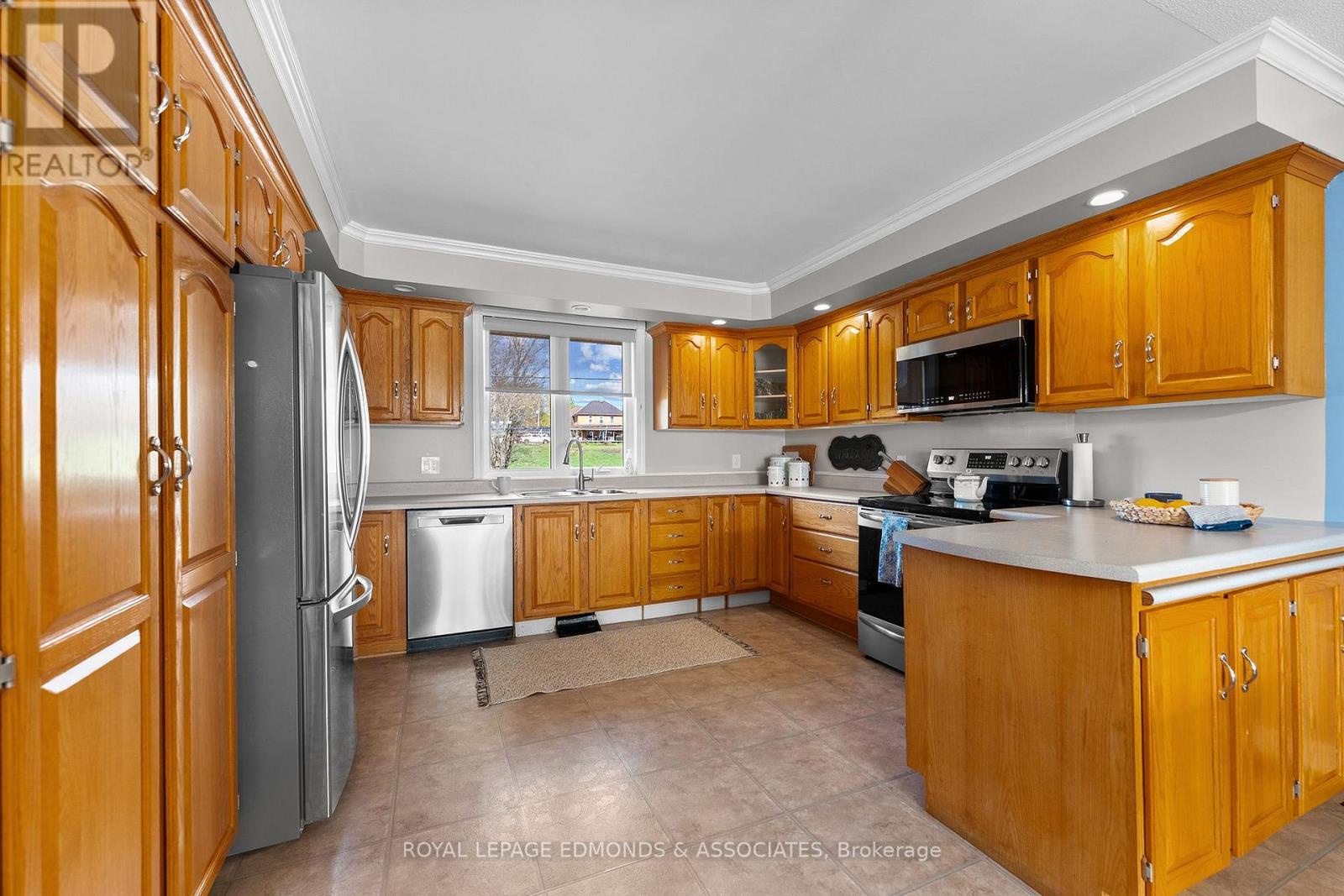 160 Lacroix Bay Road, Whitewater Region, Ontario