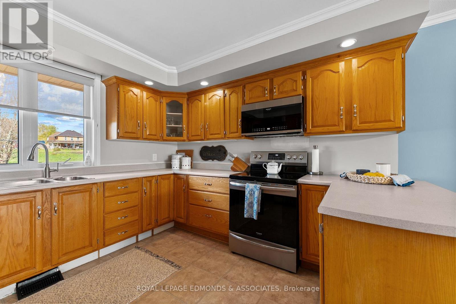 160 Lacroix Bay Road, Whitewater Region, Ontario