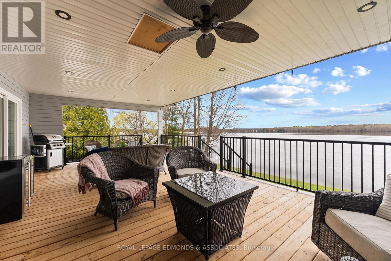 160 Lacroix Bay Road, Whitewater Region, Ontario