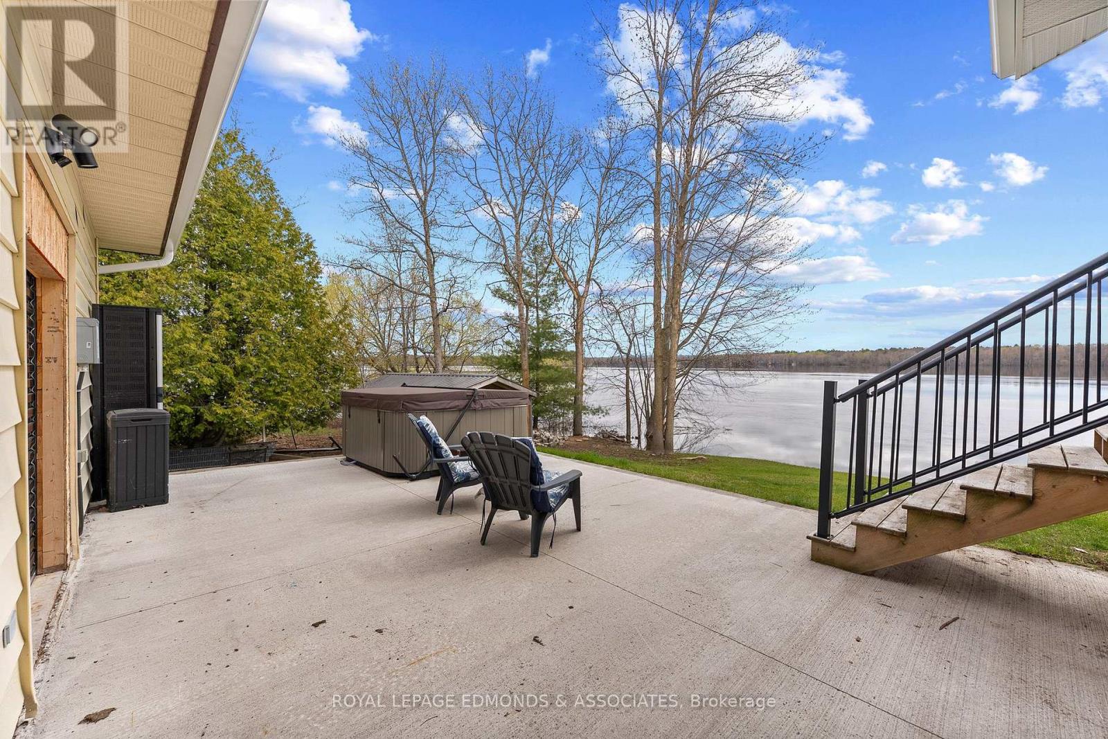 160 Lacroix Bay Road, Whitewater Region, Ontario
