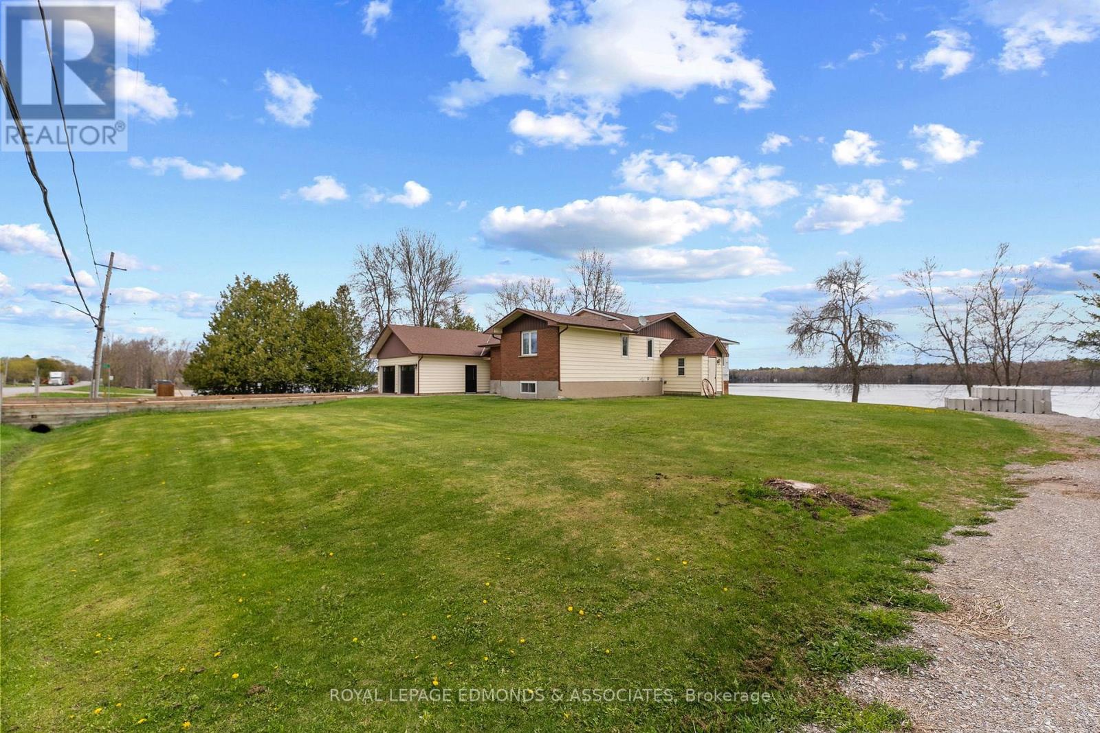 160 Lacroix Bay Road, Whitewater Region, Ontario