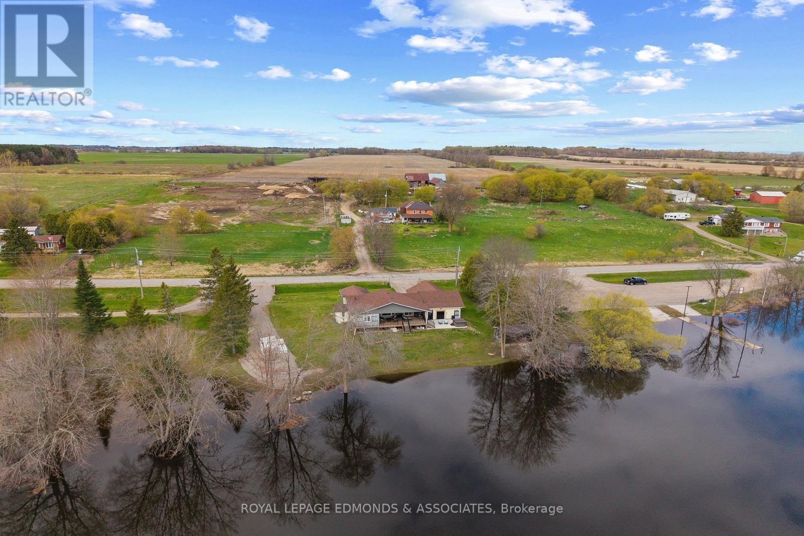 160 Lacroix Bay Road, Whitewater Region, Ontario