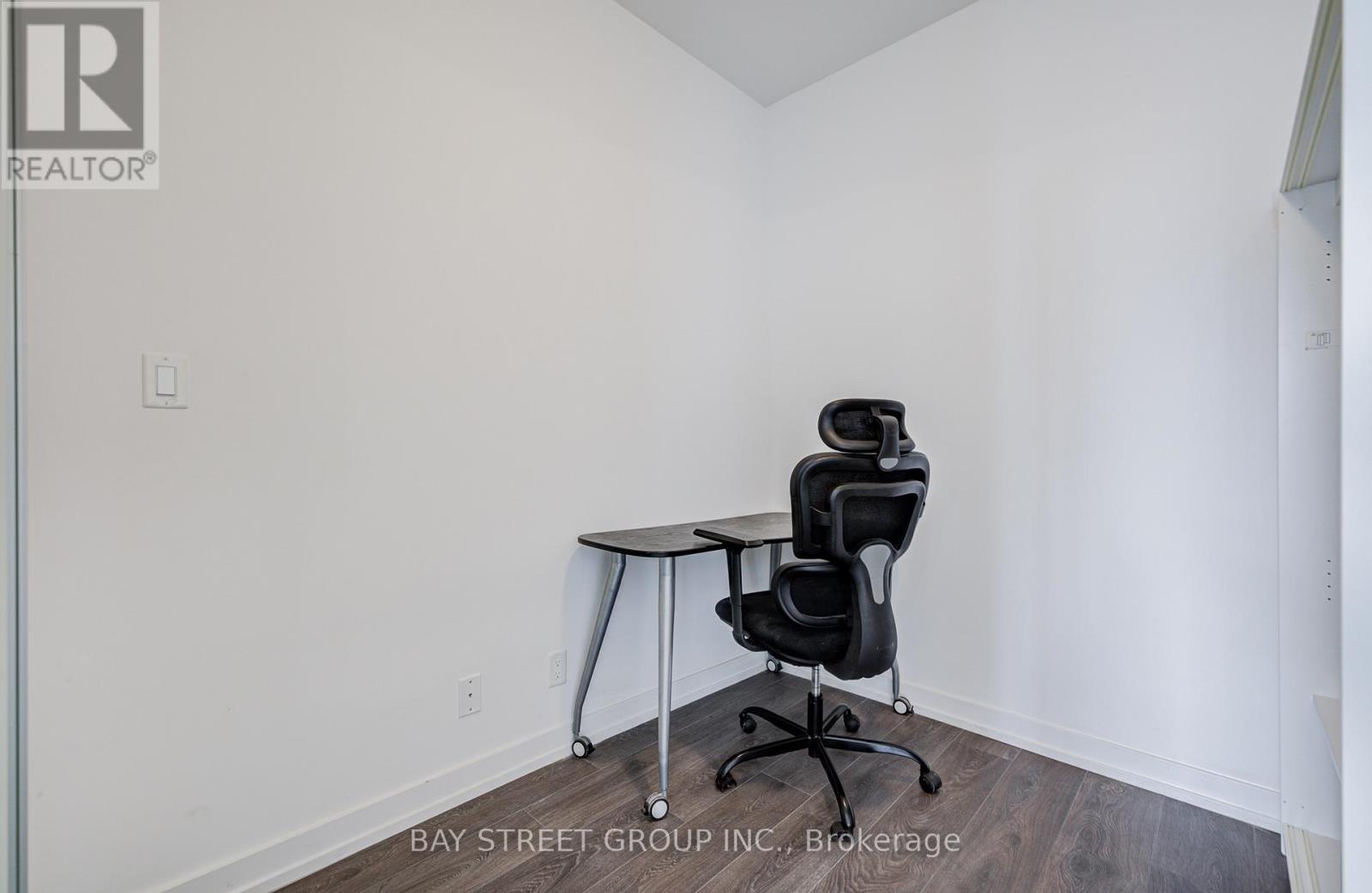 612 - 203 College Street, Toronto (kensington-chinatown), Ontario