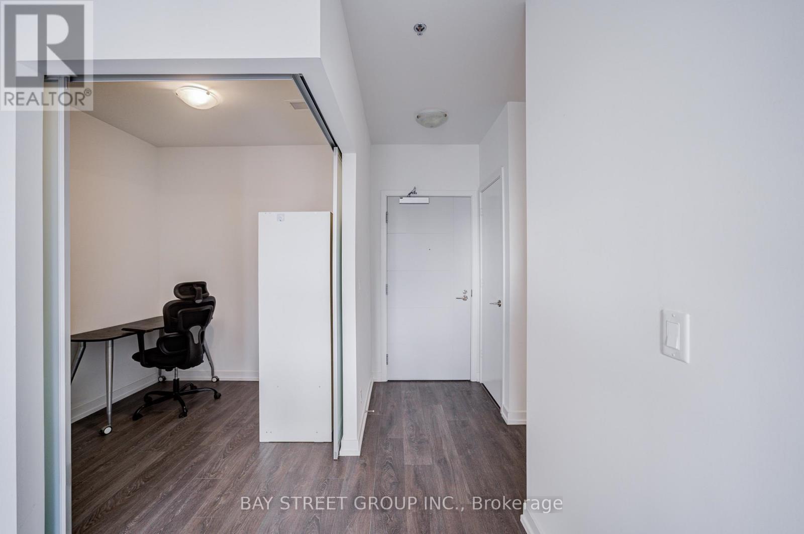 612 - 203 College Street, Toronto (kensington-chinatown), Ontario