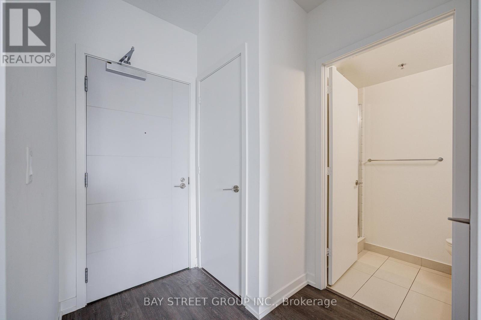 612 - 203 College Street, Toronto (kensington-chinatown), Ontario