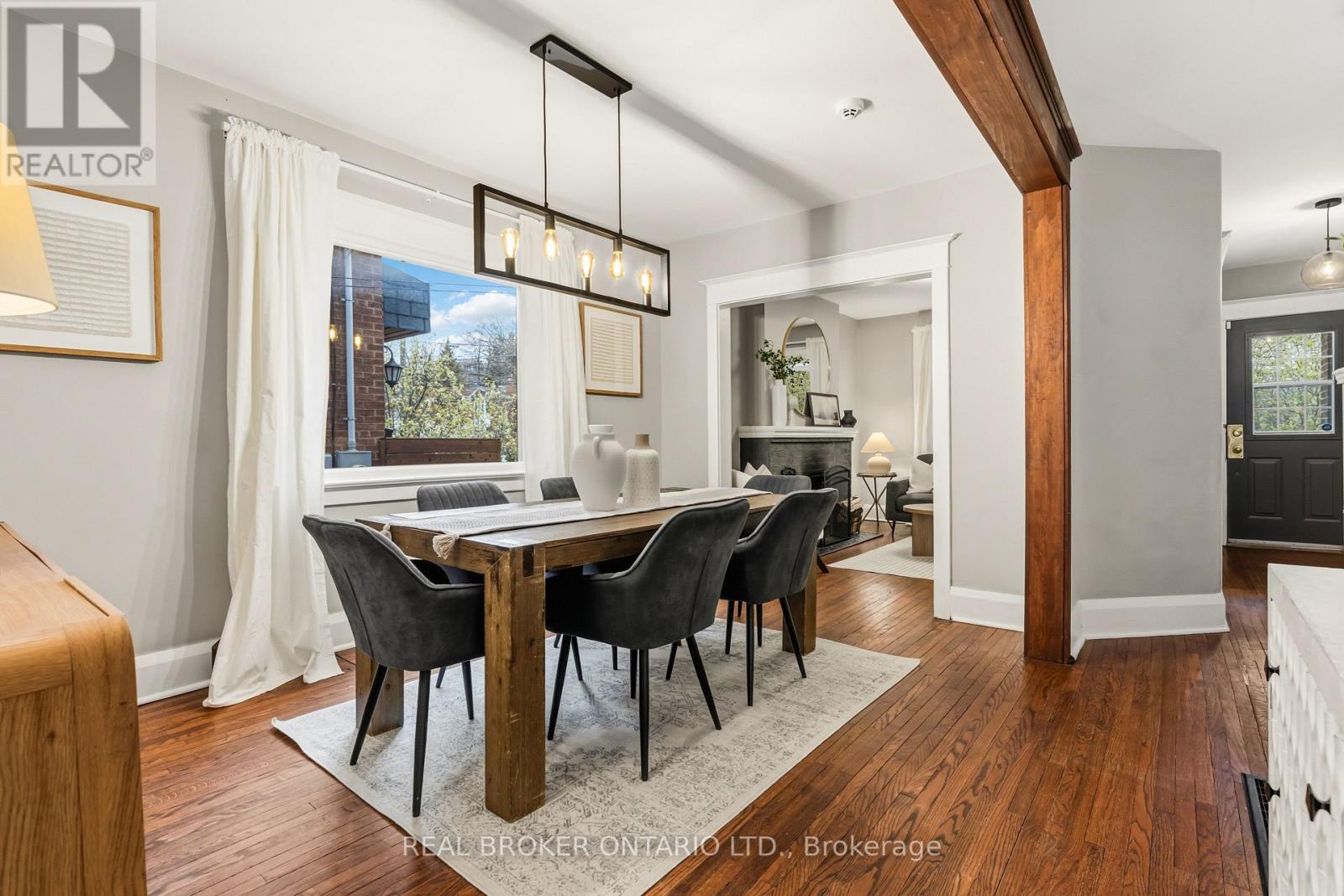 136 Blantyre Avenue, Toronto (the Beaches), Ontario