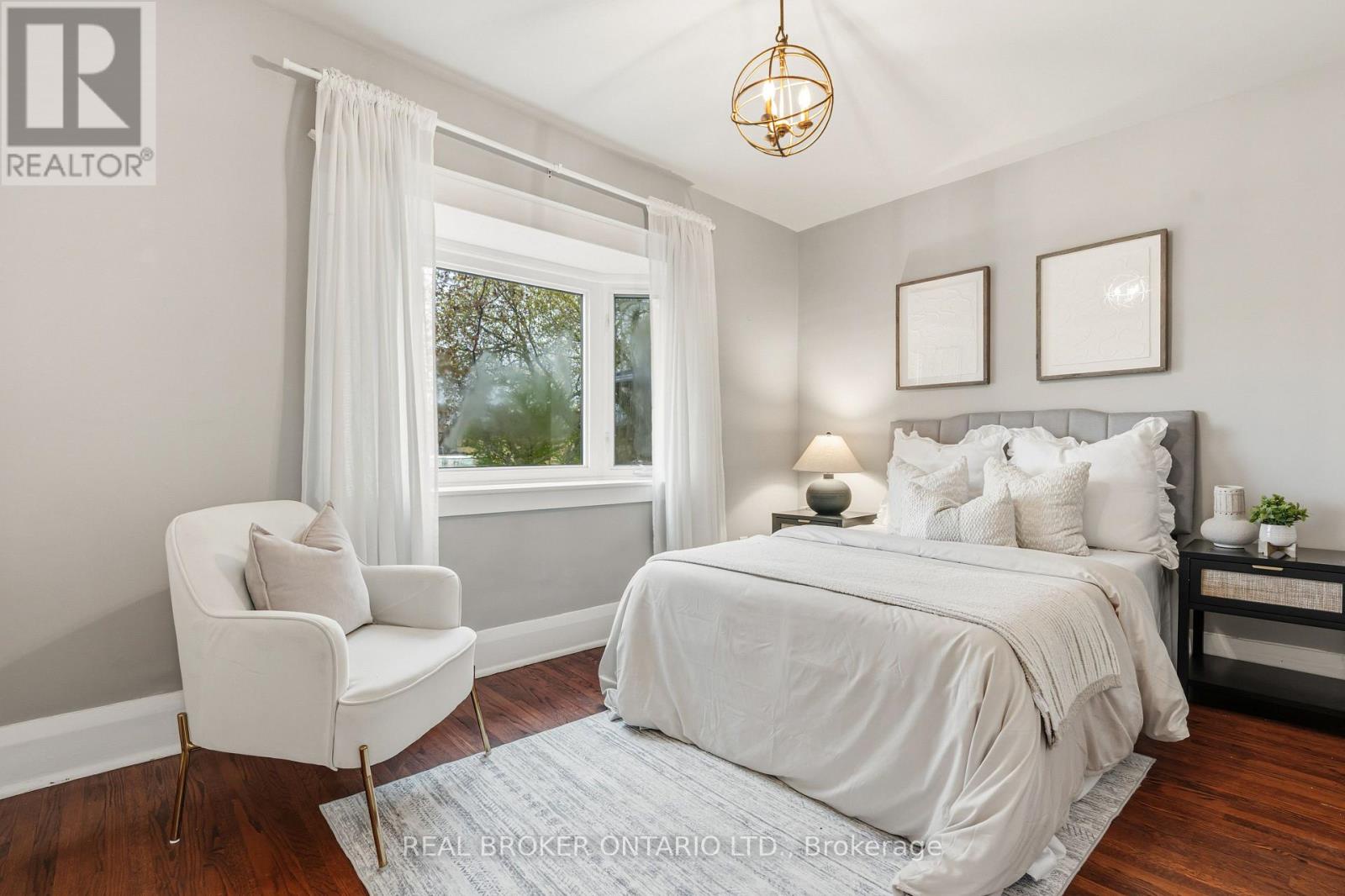 136 Blantyre Avenue, Toronto (the Beaches), Ontario