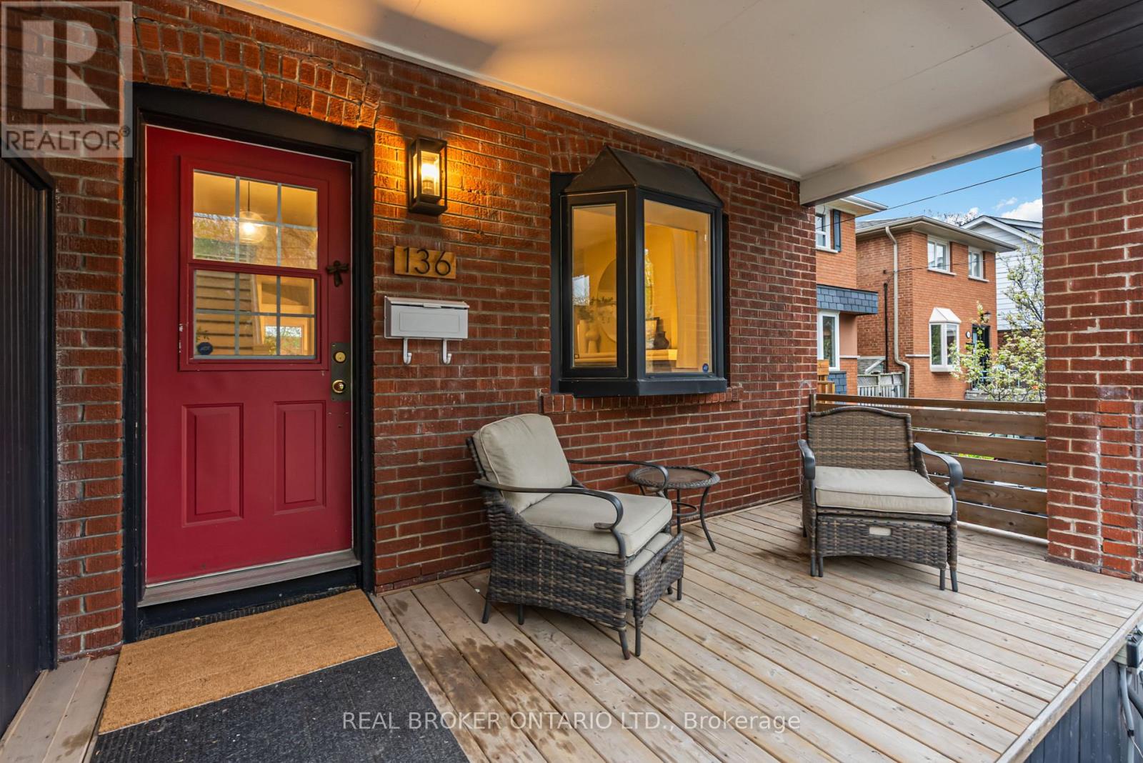 136 Blantyre Avenue, Toronto (the Beaches), Ontario