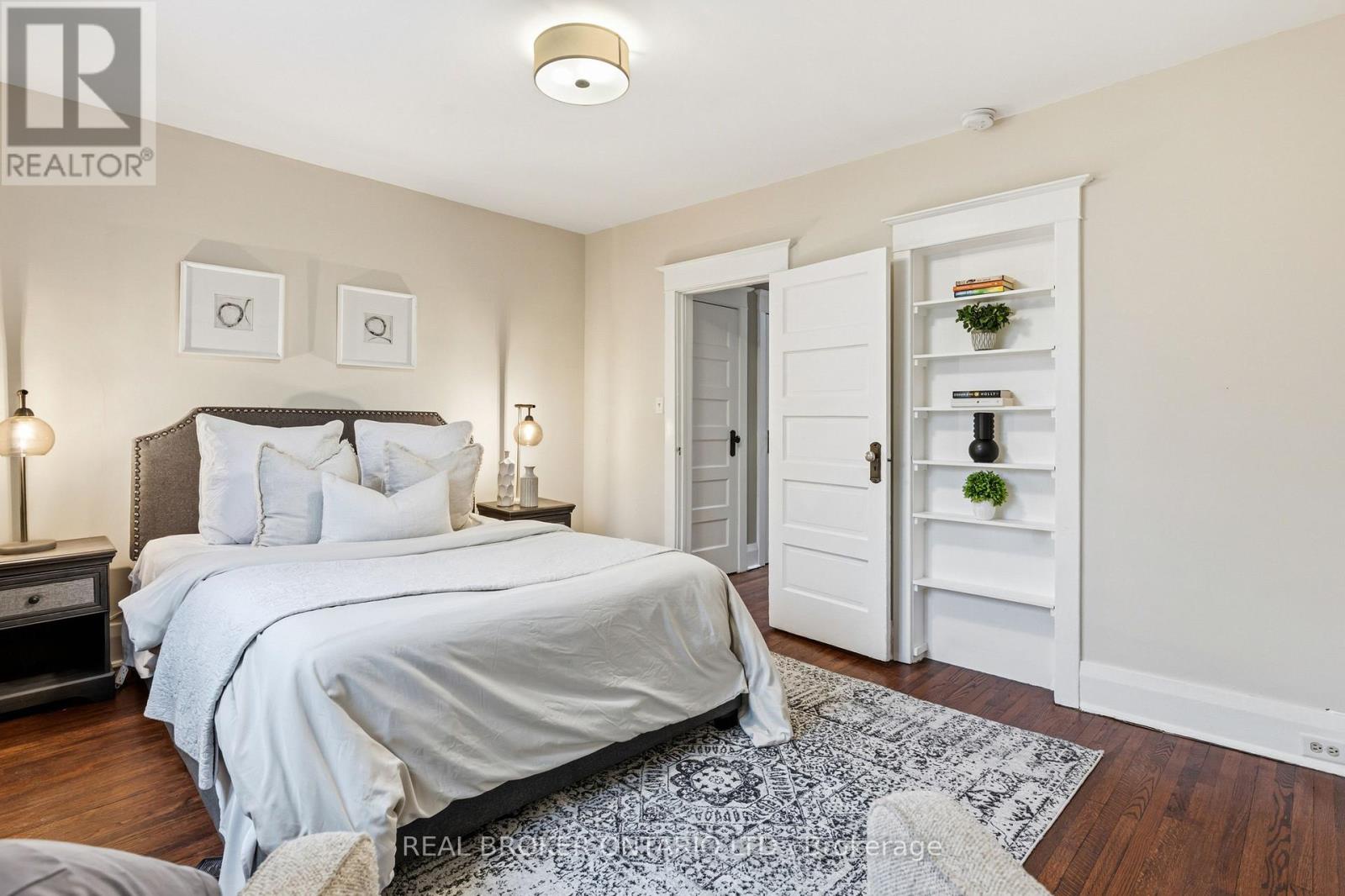 136 Blantyre Avenue, Toronto (the Beaches), Ontario