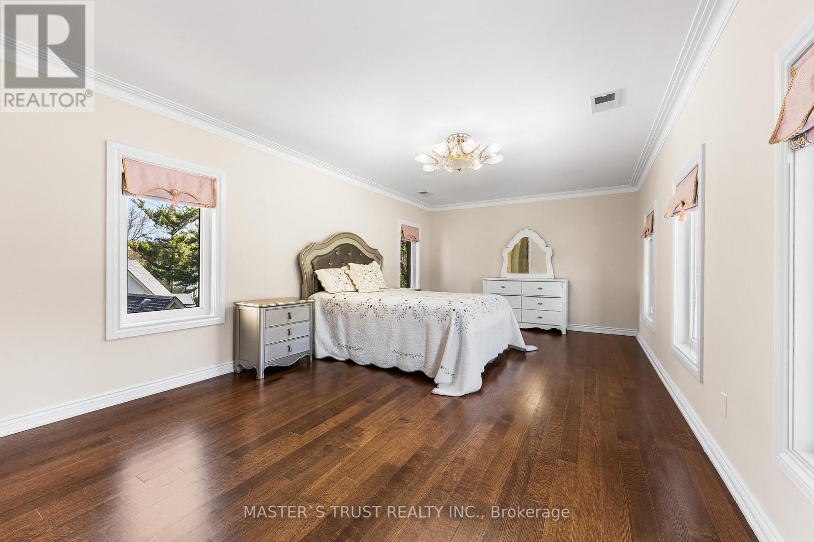 243 Burbank Drive, Toronto (bayview Village), Ontario