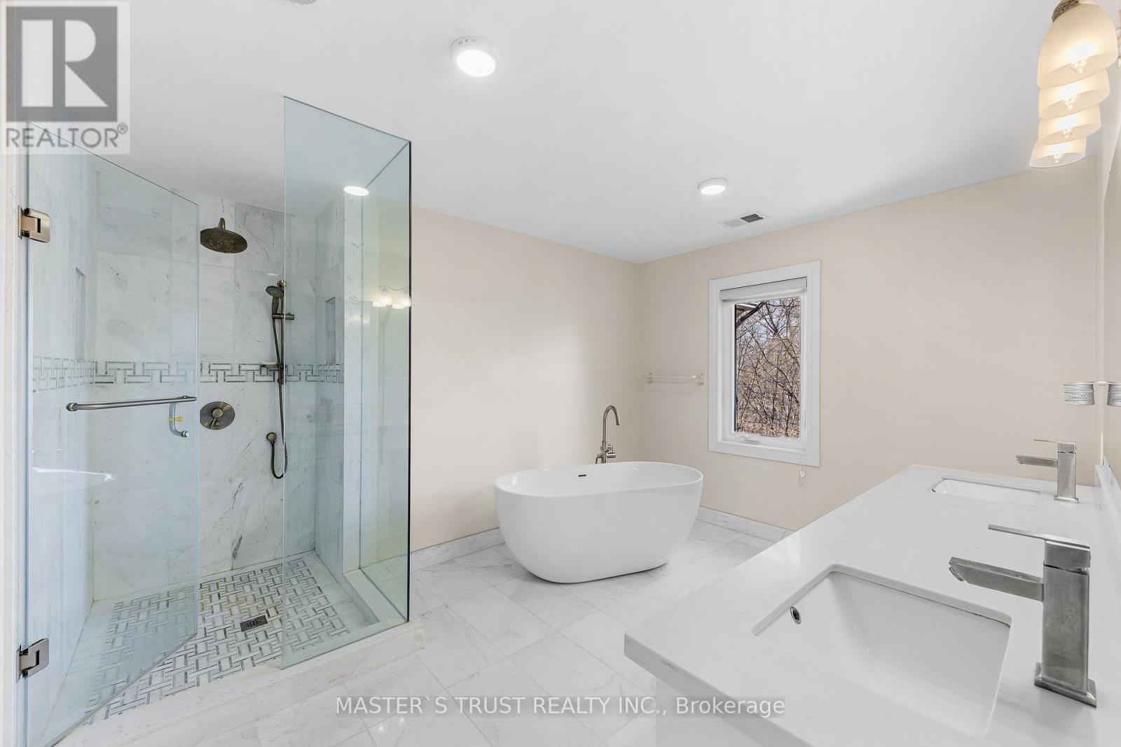 243 Burbank Drive, Toronto (bayview Village), Ontario