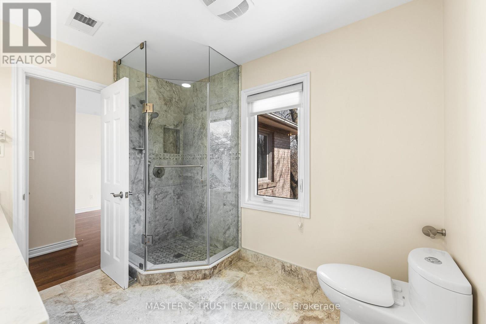 243 Burbank Drive, Toronto (bayview Village), Ontario