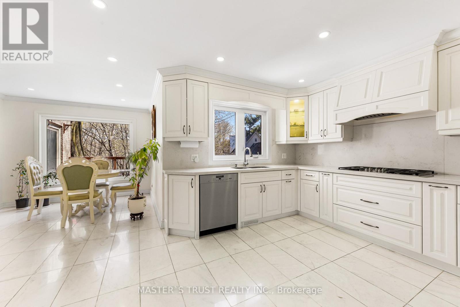 243 Burbank Drive, Toronto (bayview Village), Ontario
