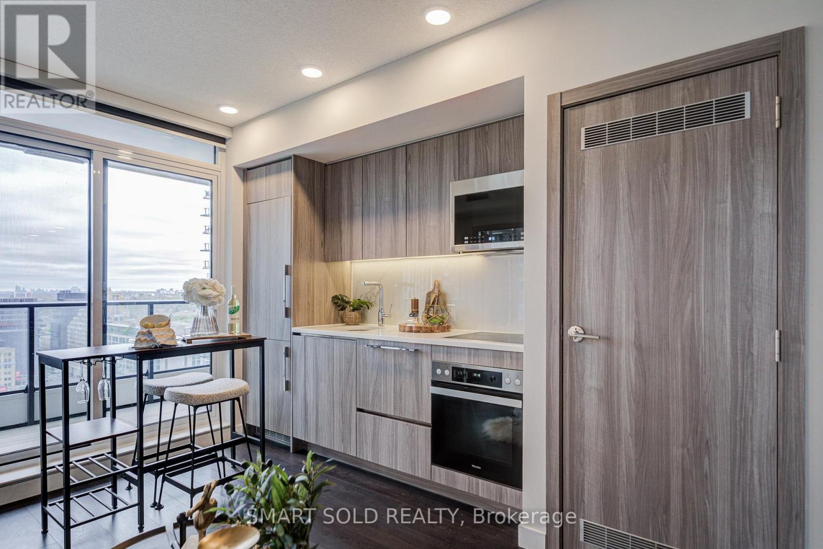 2507 - 38 Widmer Street, Toronto (waterfront Communities), Ontario
