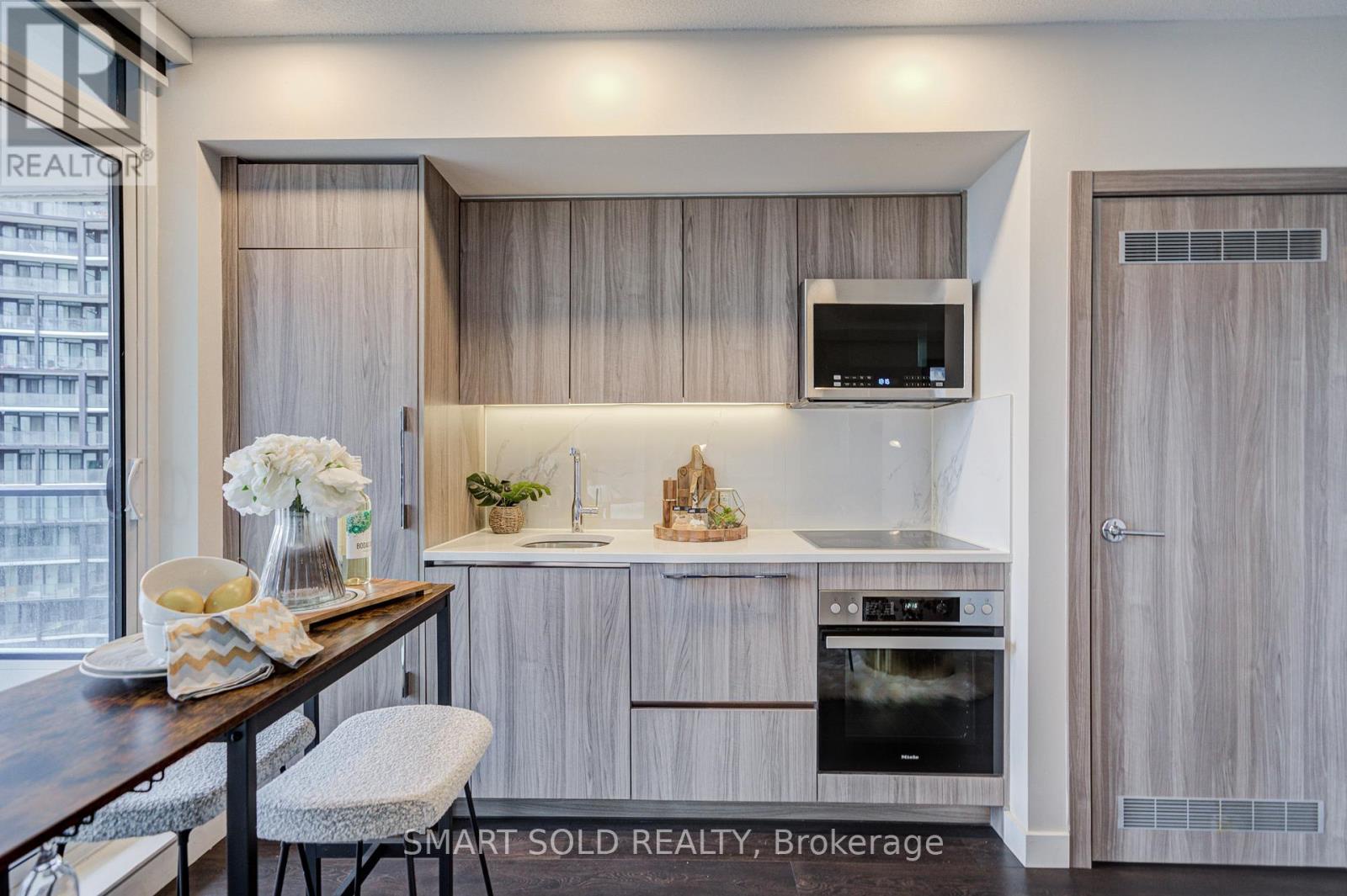 2507 - 38 Widmer Street, Toronto (waterfront Communities), Ontario